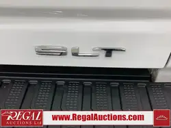 GMC Sierra 3500HD снимка GMC Sierra 3500HD