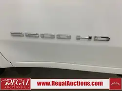 GMC Sierra 3500HD снимка GMC Sierra 3500HD