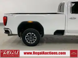 GMC Sierra 3500HD снимка GMC Sierra 3500HD