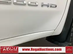 GMC Sierra 3500HD снимка GMC Sierra 3500HD