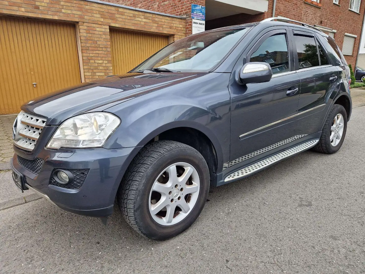 Mercedes-Benz ML 350 ML 350CDI/ATT152.000/3J Garantie+TÜV+Insp Gris - 2