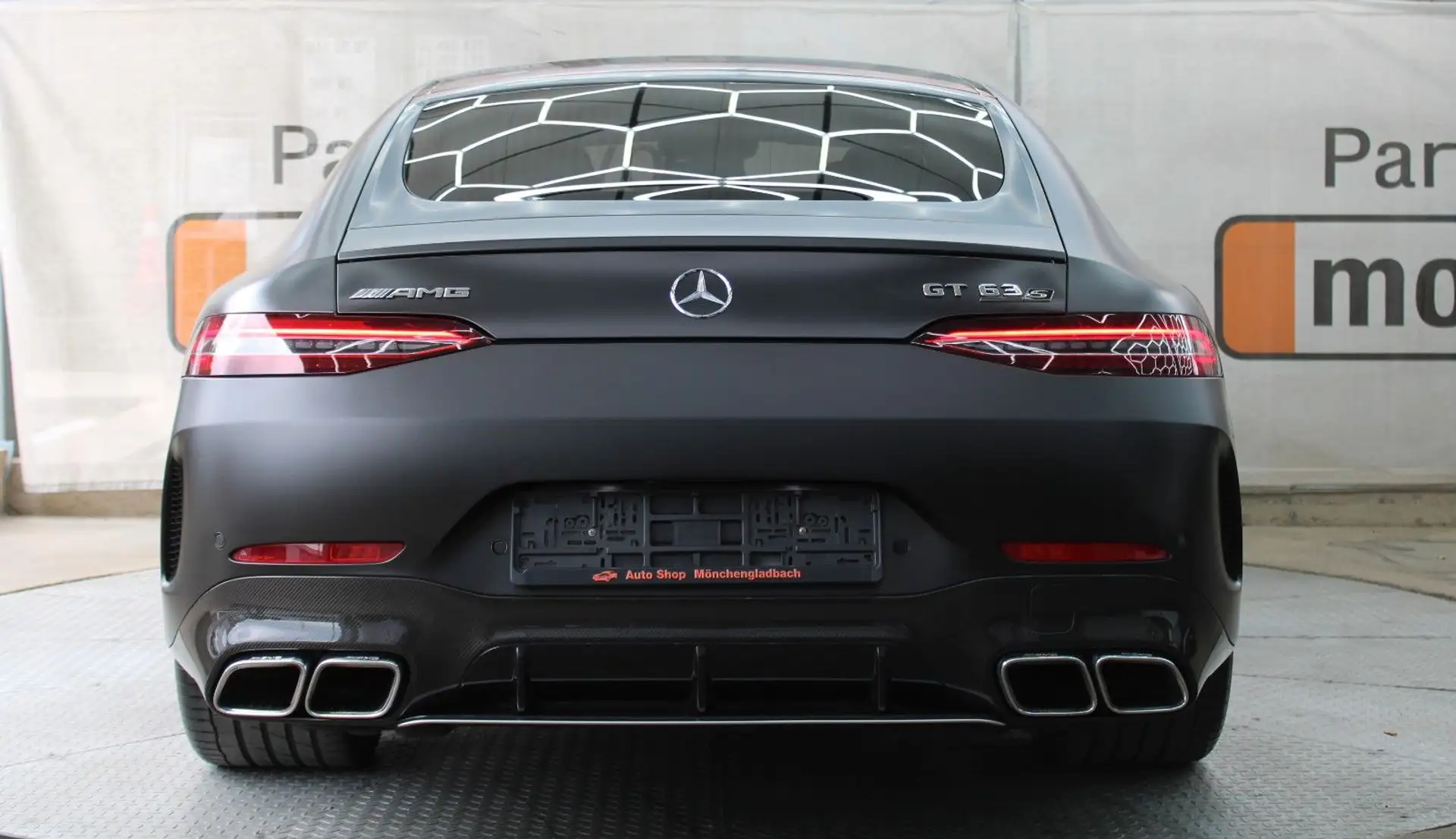 Mercedes-Benz AMG GT 4-Door Coupe 63 S 2019 건메탈 사진 5