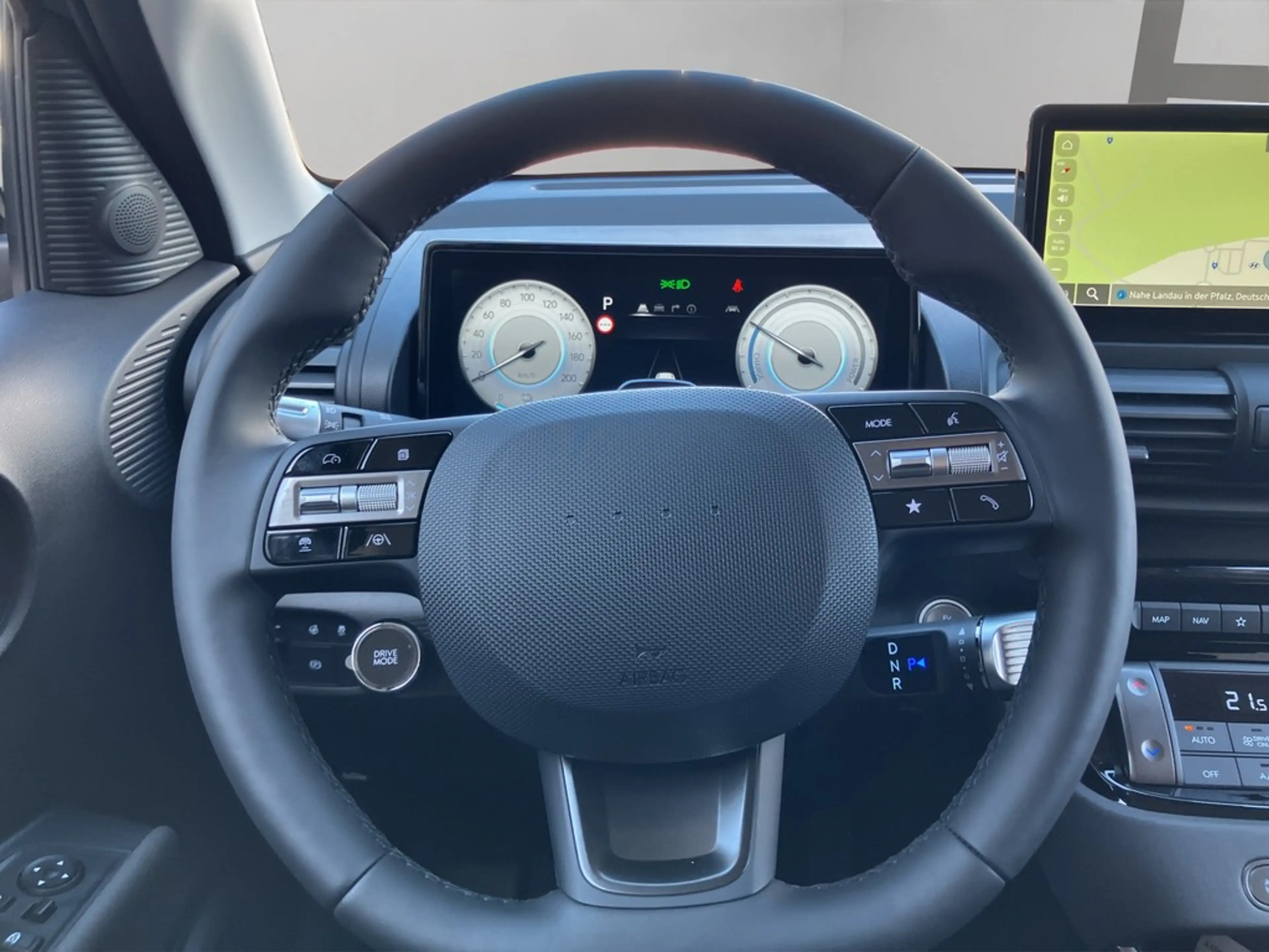 Hyundai Inster EV 49 kWh TREND EFFIZIENZ SHZ PDC NAV — photo 12