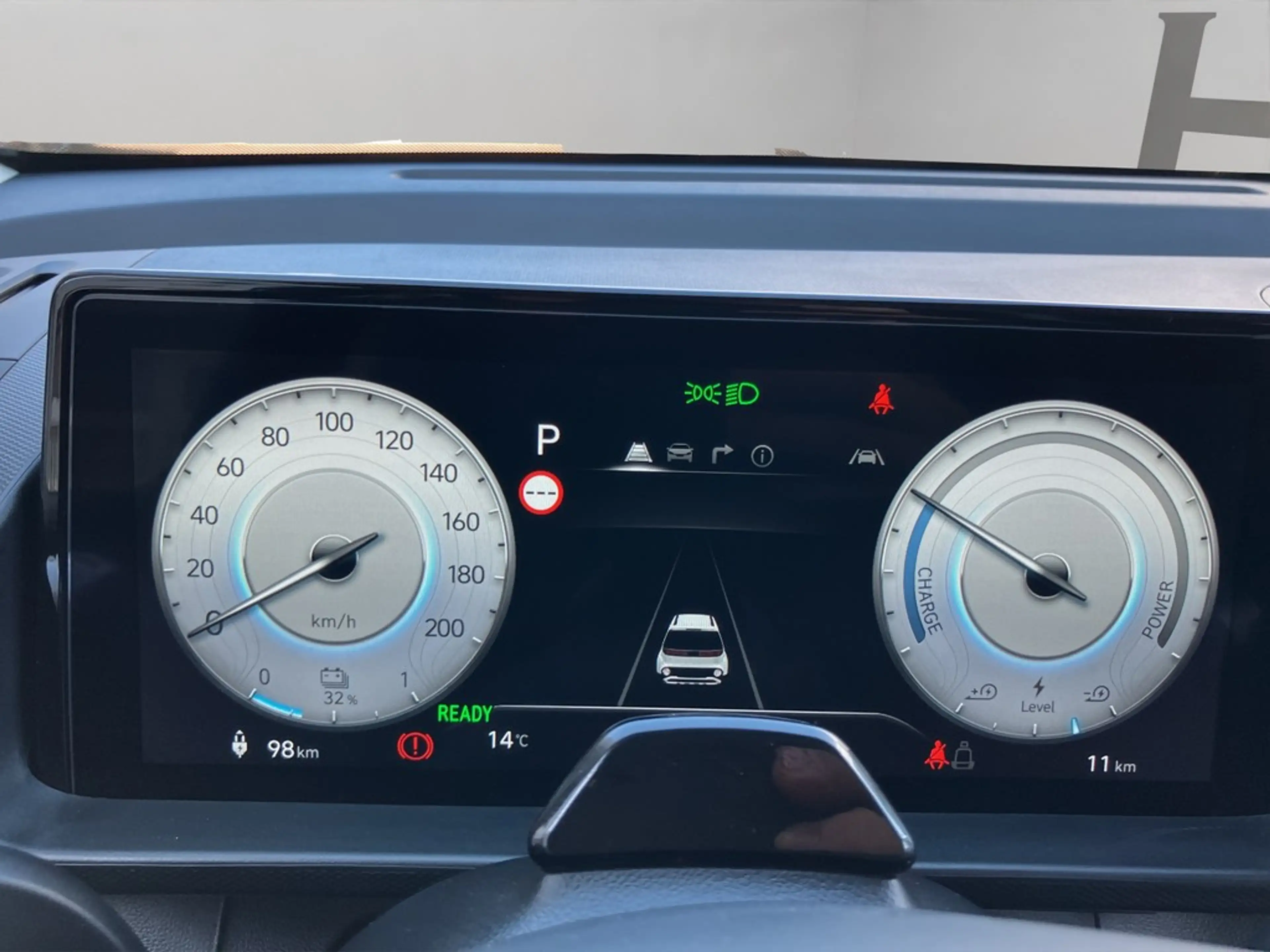 Hyundai Inster EV 49 kWh TREND EFFIZIENZ SHZ PDC NAV — photo 13