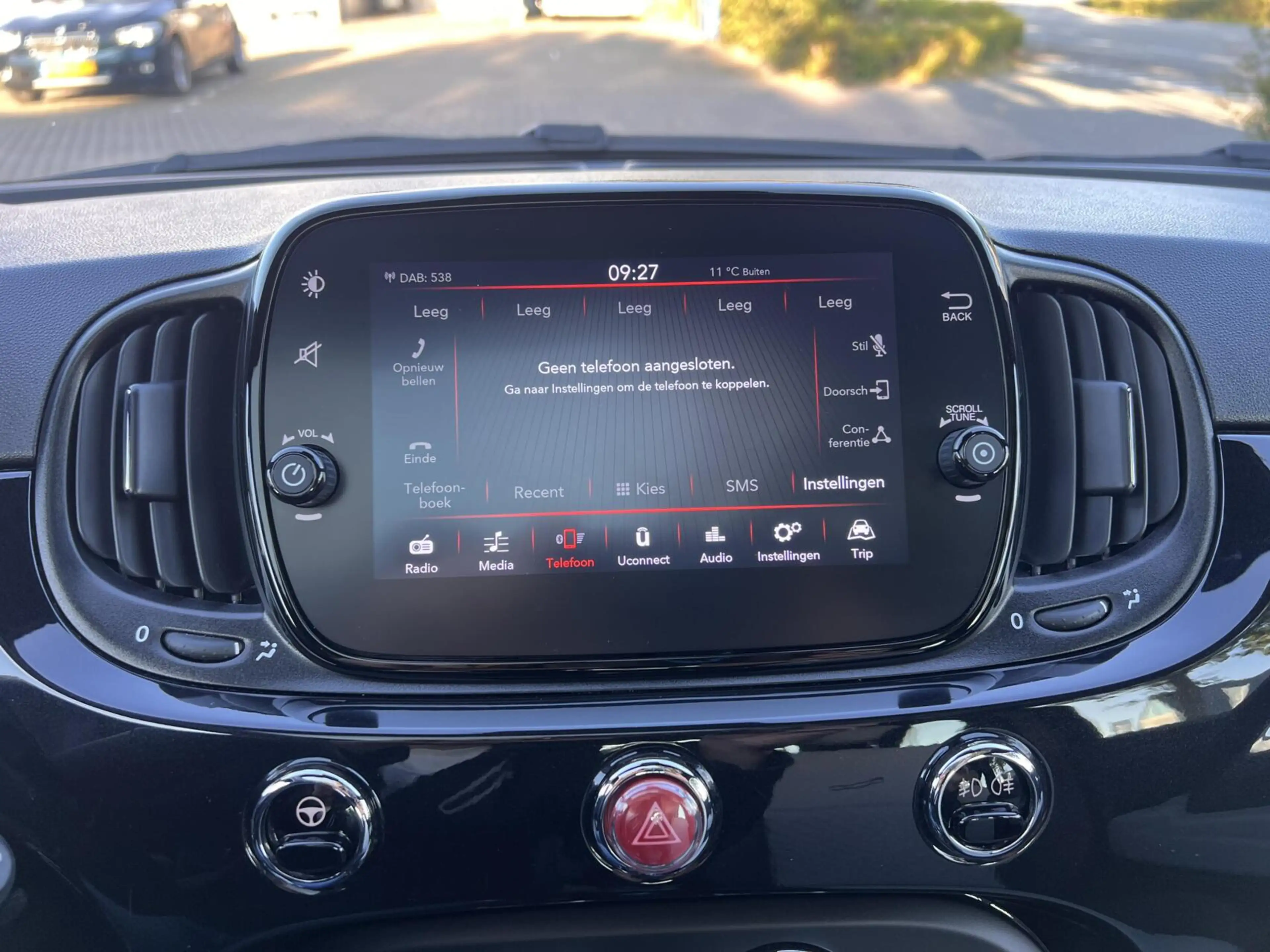 Fiat 500 1.0 Hybrid Dolcevita Clima Cruise Pano 1e Eig NAP — photo 24