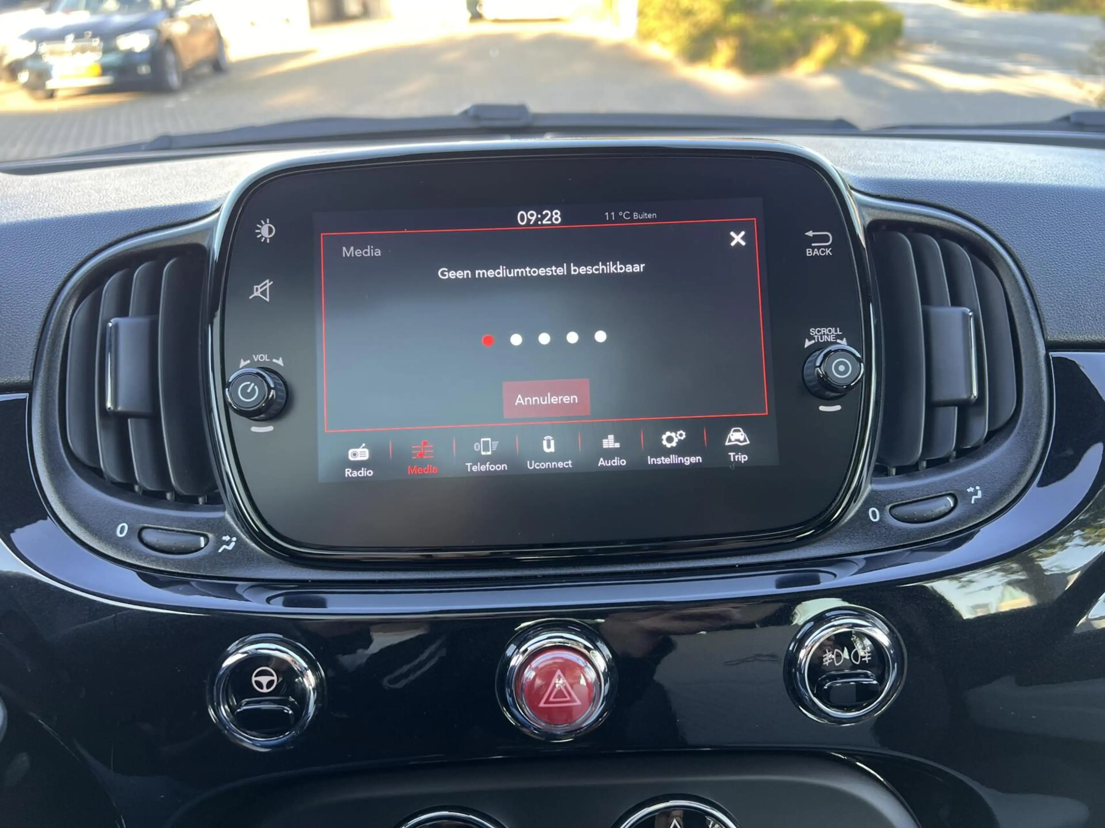 Fiat 500 1.0 Hybrid Dolcevita Clima Cruise Pano 1e Eig NAP — photo 25
