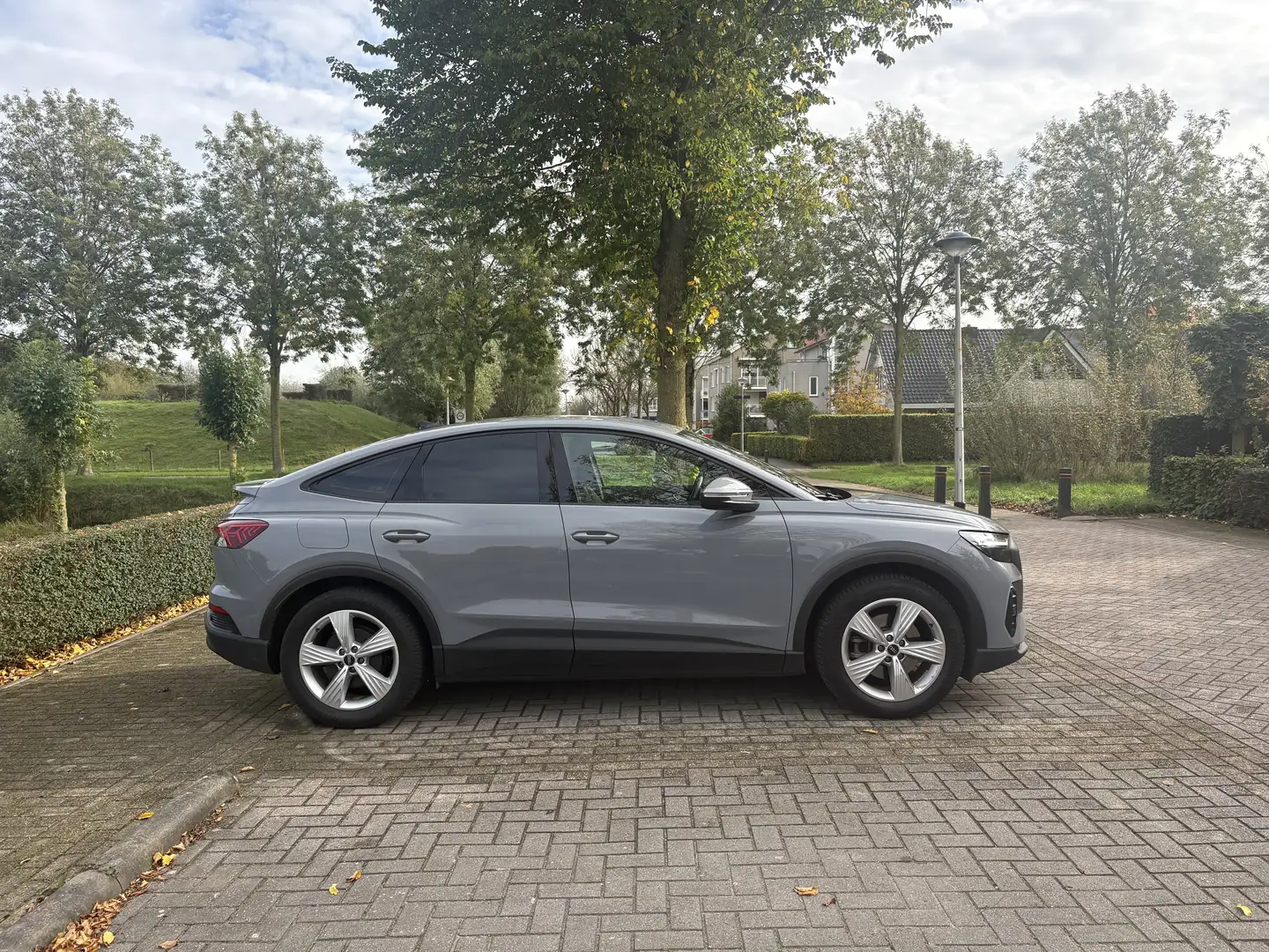 Audi Q4 e-tron Sportback - 2