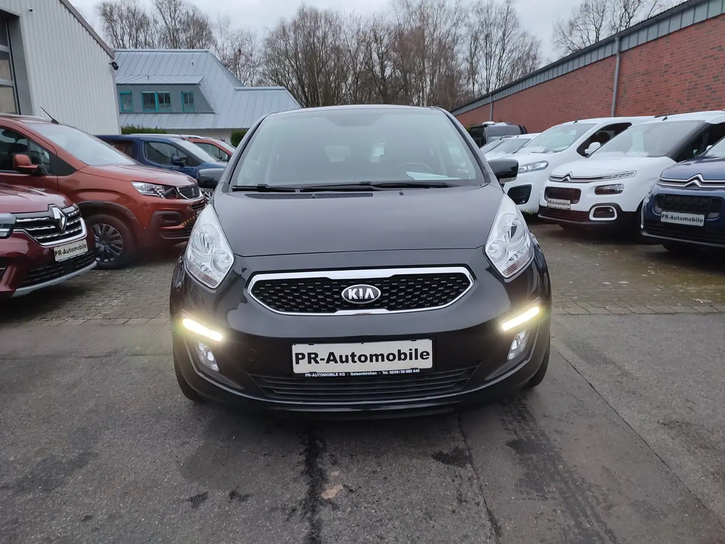Kia Venga 1.6 CRDi Klimaaut./Navi/Alu/PDC+Cam/Sitzhz Negro - 2