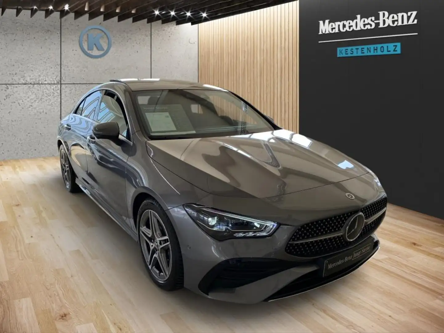 Mercedes-Benz CLA 180 Coupé *AMG*MBUX*SHZ*360°KAMERA*PANO* Grau - 2