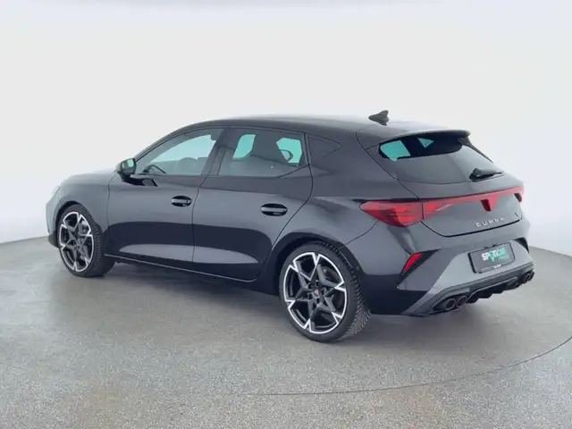 Cupra Leon view 5