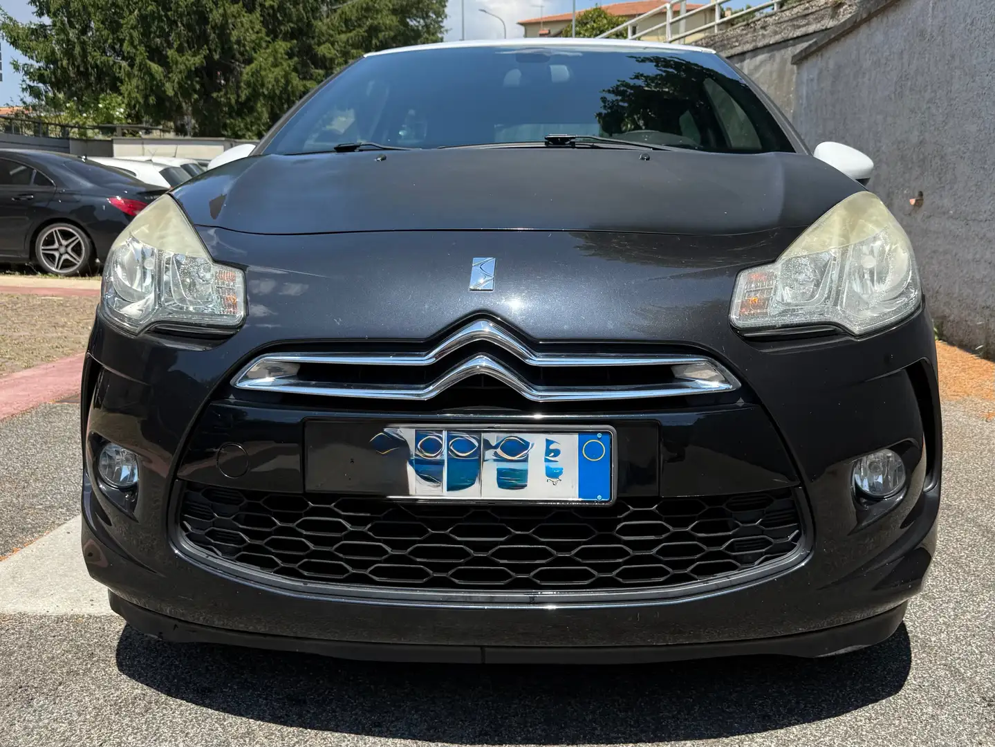 Citroen DS3 DS31.4 hdi Chic 70cv Nero - 1