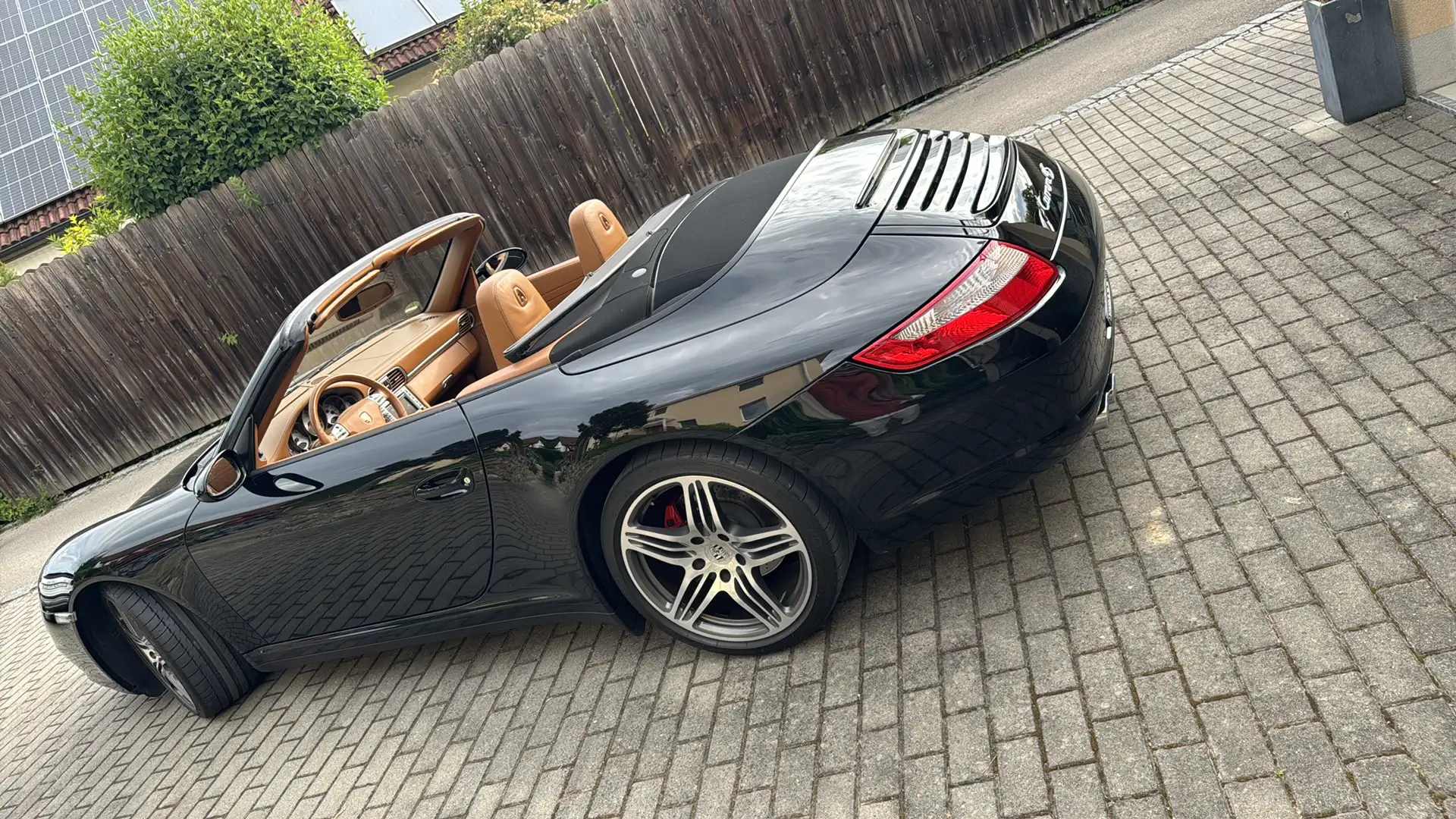 Porsche 997 Carrera 4 S Cabrio Schwarz - 2