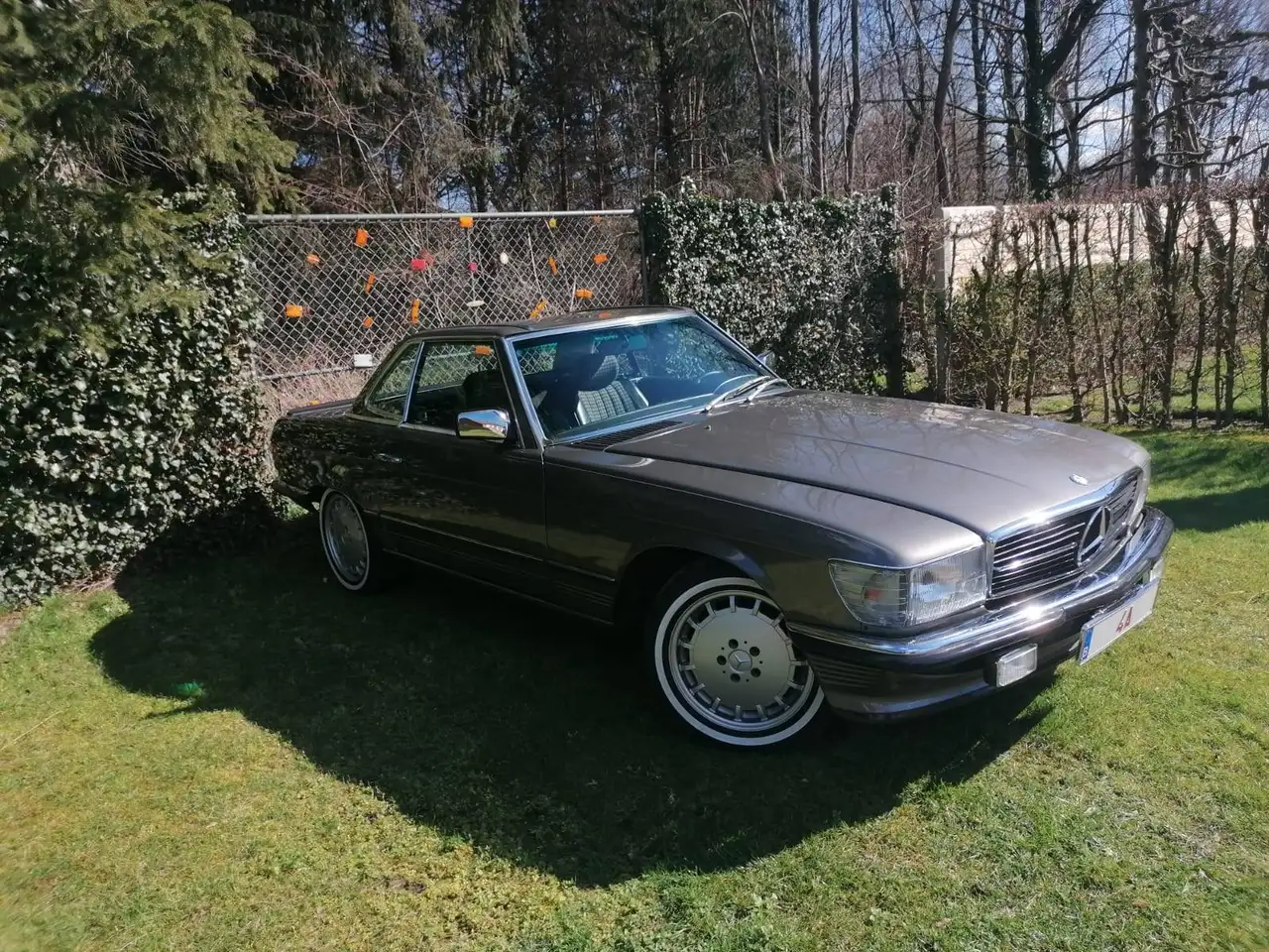 Mercedes-Benz SL 280, foto 2