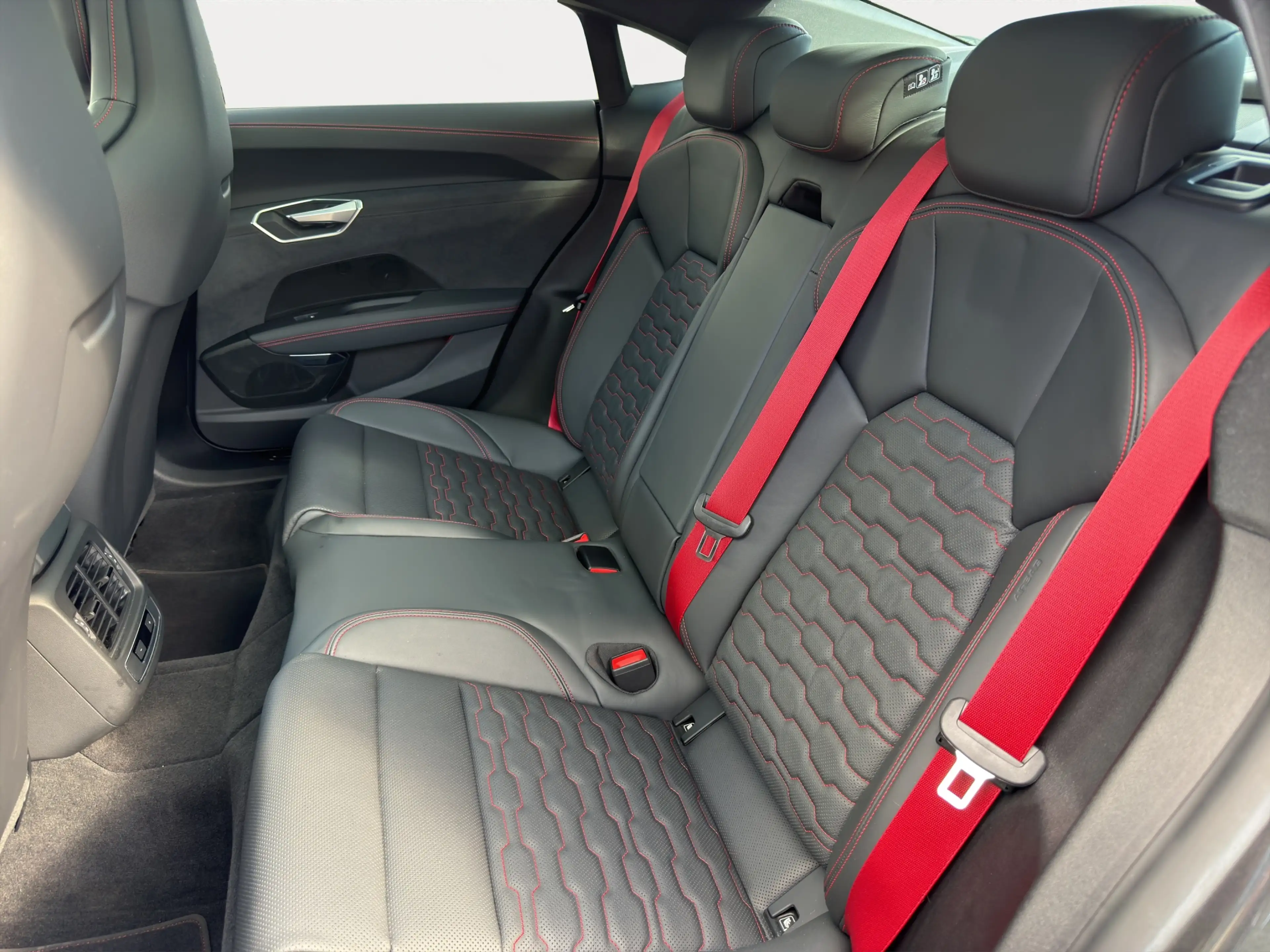 Audi RS e-tron GT 93 kWh | Premium audio instalatie| 360° Camera| Vo — photo 40