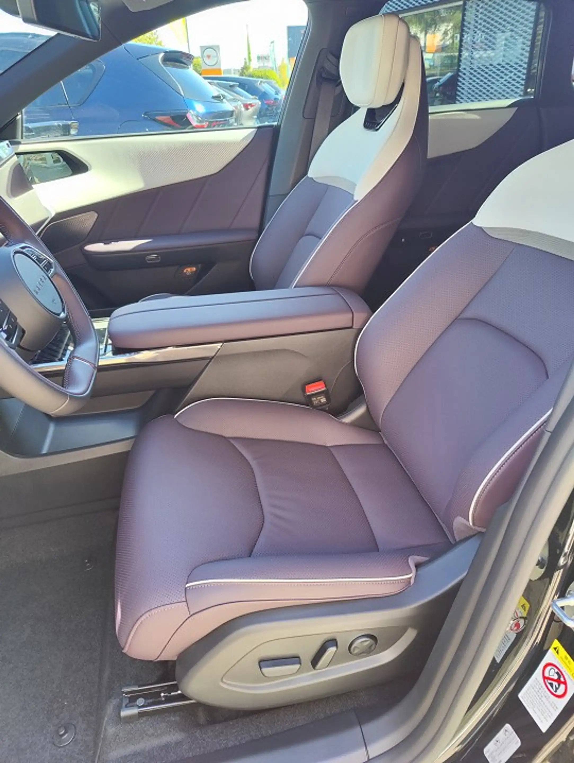 Mazda CX-6e EV 1AT RWD Takumi Plus — photo 10