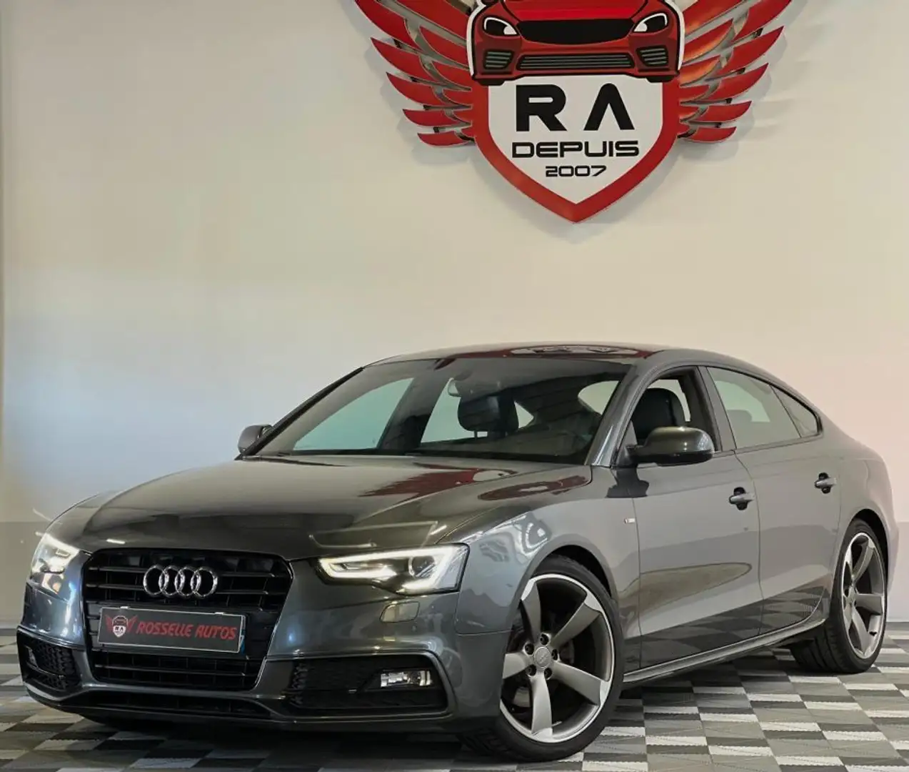 Audi A5 2.0 TDI 190CH QUATTRO S-LINE Grijs - 2