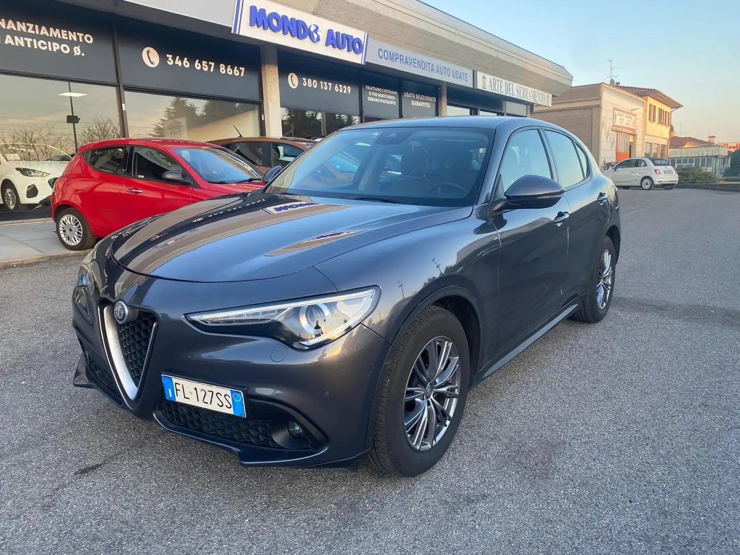 Alfa Romeo Stelvio 2.2 t Executive rwd 180cv auto Grigio - 1