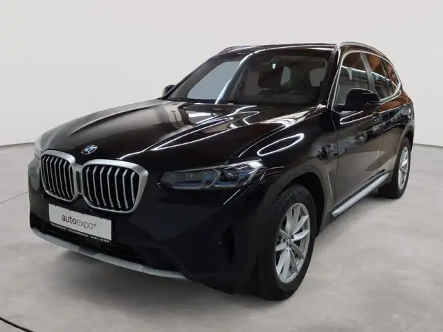 BMW X3 view 2