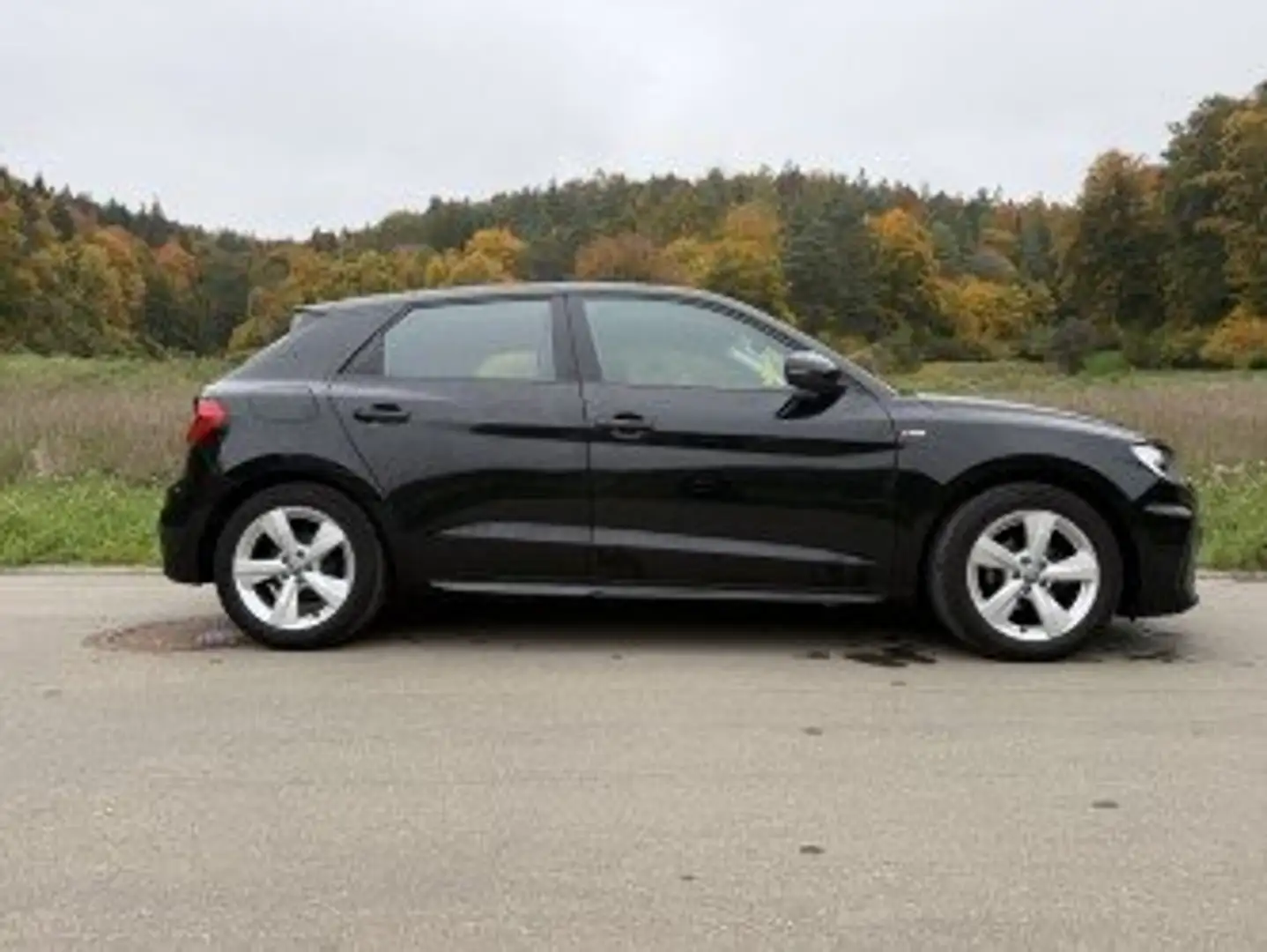 Audi A1 A1 25 TFSI Sportback Schwarz - 1