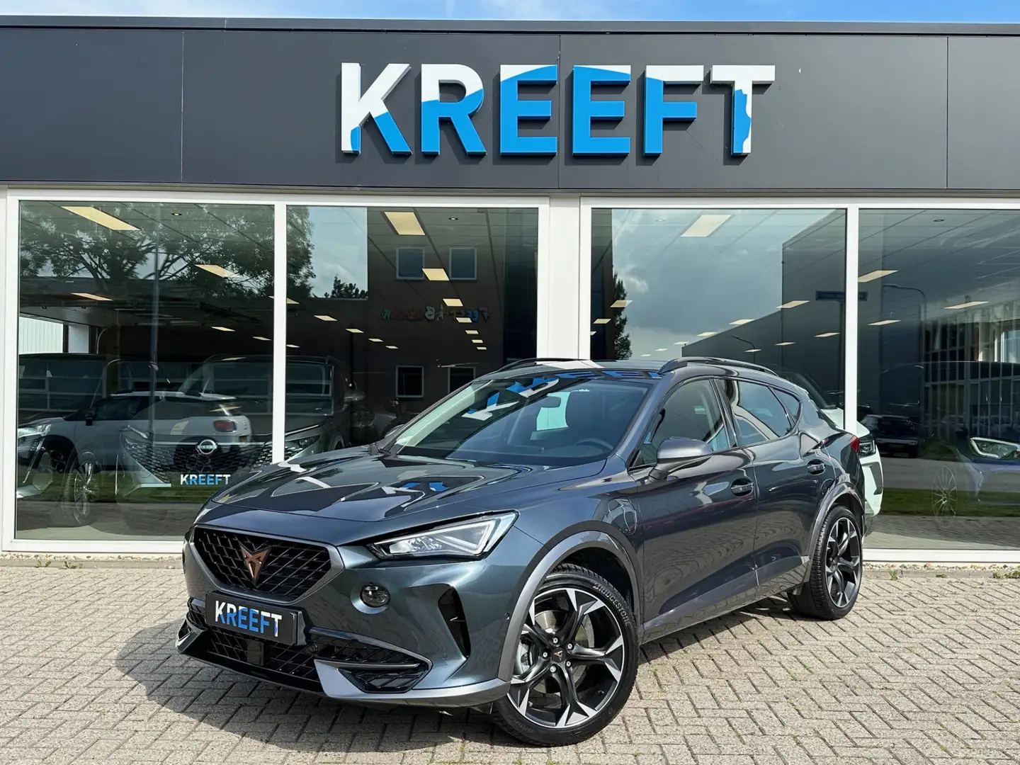 CUPRA Formentor 1.4 e-Hybrid VZ Performance App connect | Camera Gris - 1