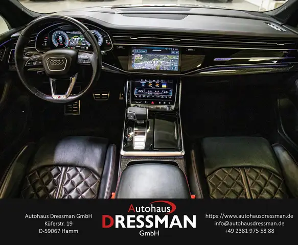 Audi Q7 view 14