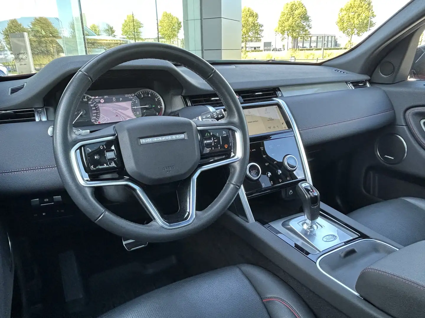 Land Rover Discovery Sport P300e 1.5 309pk AWD R-Dynamic S | Panoramadak | St Rouge - 2