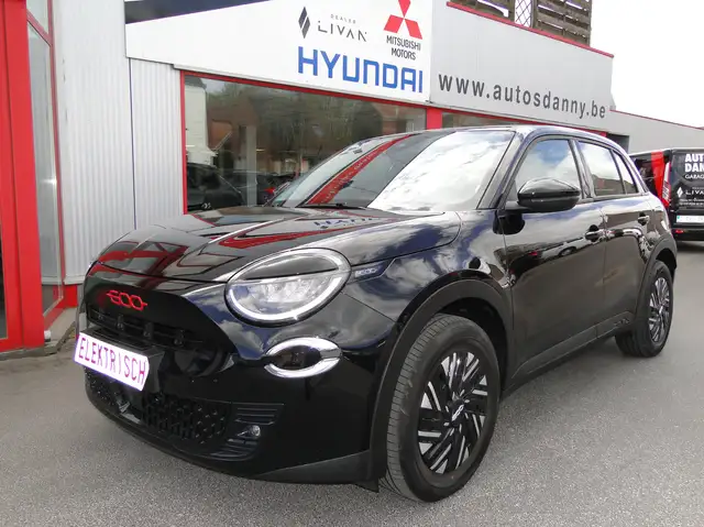 Fiat 600e e-600 54 kWh Red