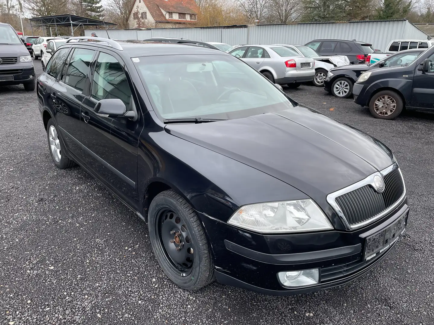 Skoda Octavia Elegance 4X4 Schwarz - 2