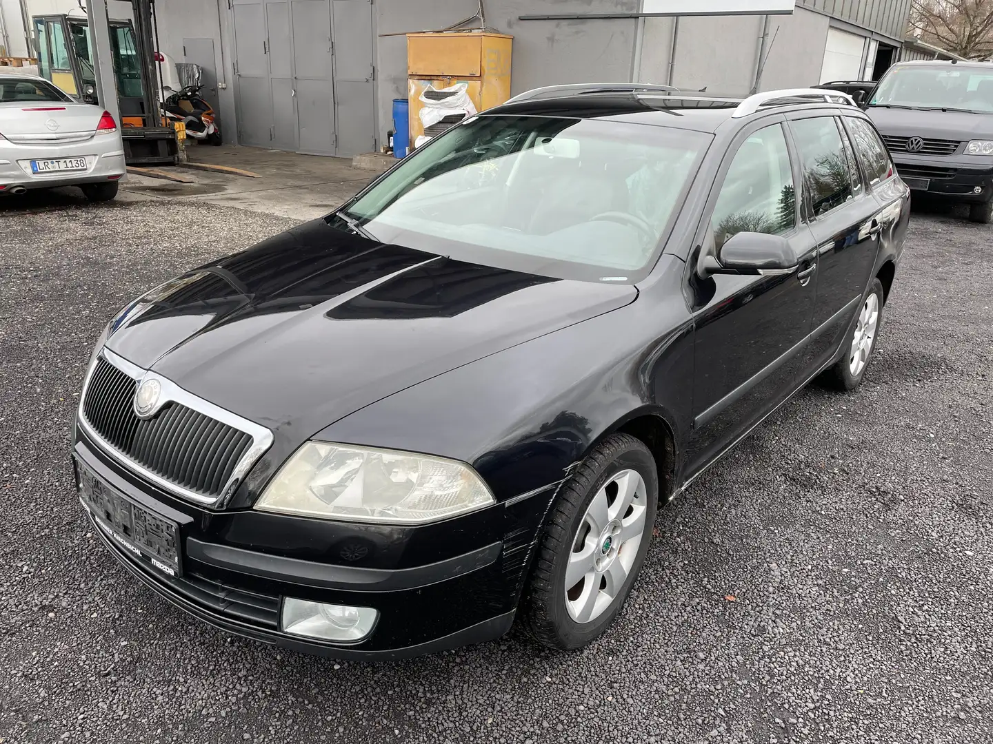 Skoda Octavia Elegance 4X4 Schwarz - 1