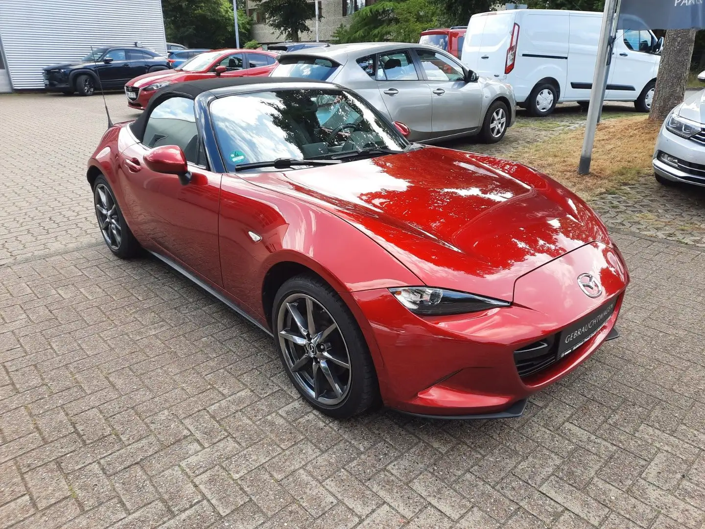 Mazda MX-5 SKYACTIV-G 2.0 SPORTSLINE NAVI LEDER BOSE Rot - 1