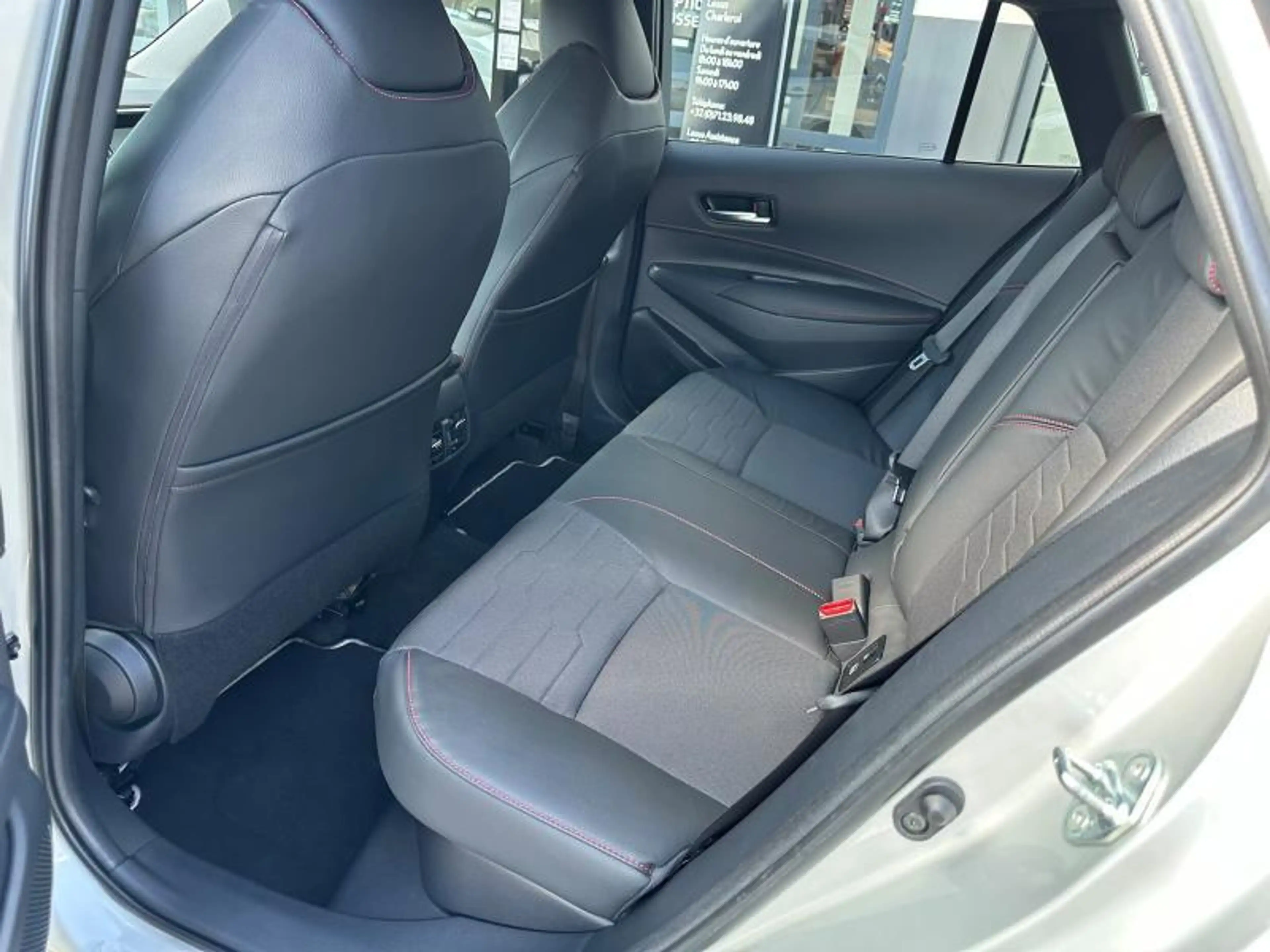 Toyota Corolla Premium — photo 10