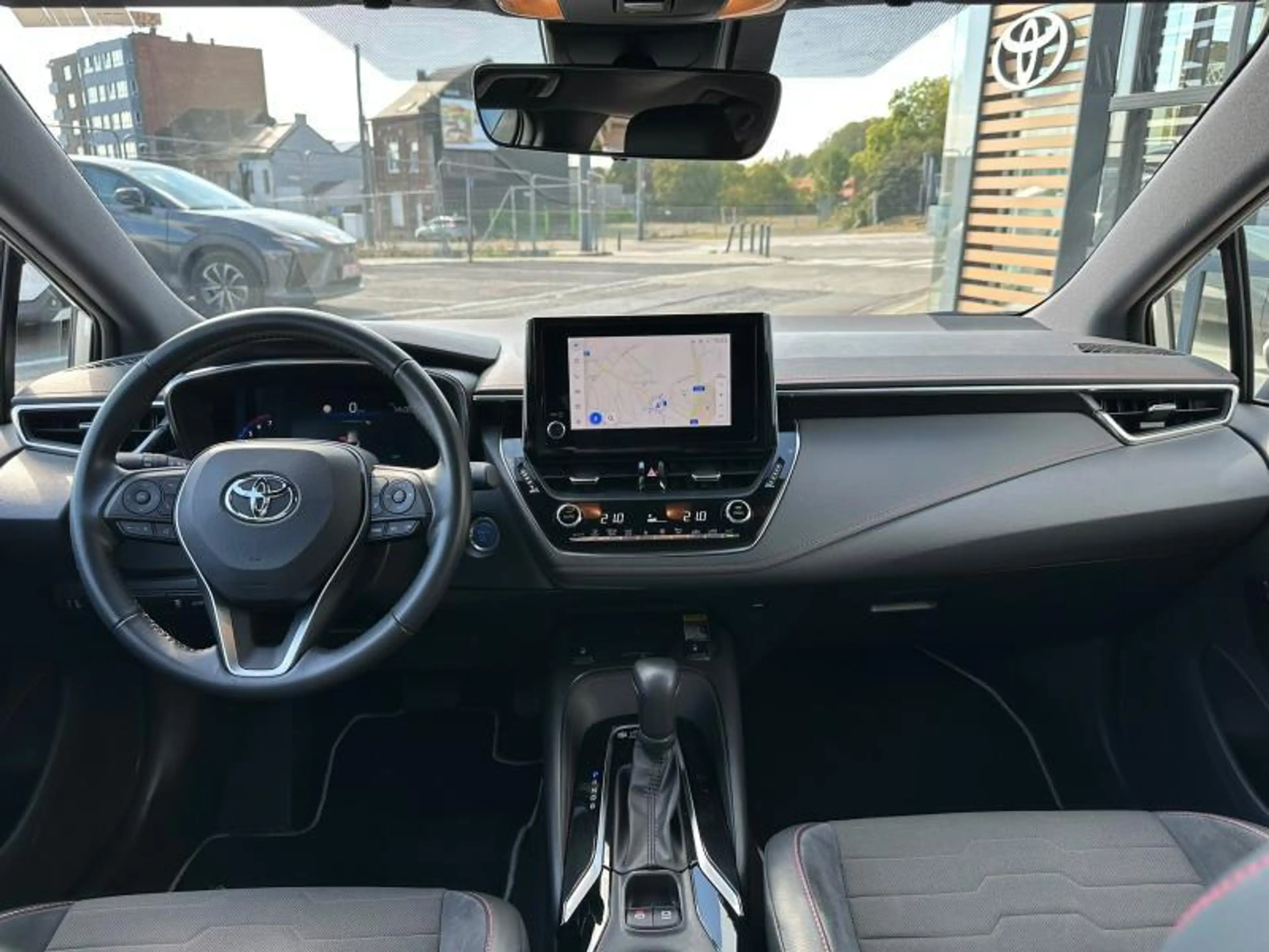 Toyota Corolla Premium — photo 15