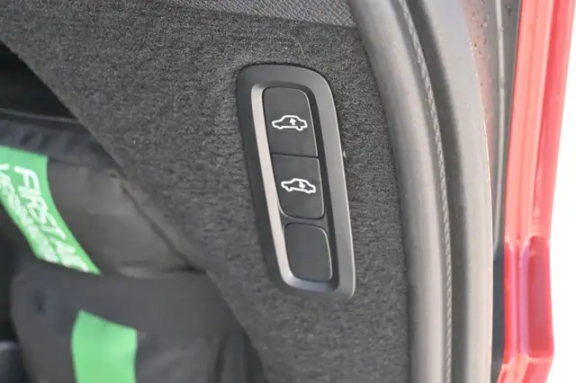 Volvo XC90 view 7