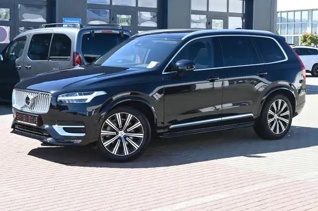 Volvo XC90 main image
