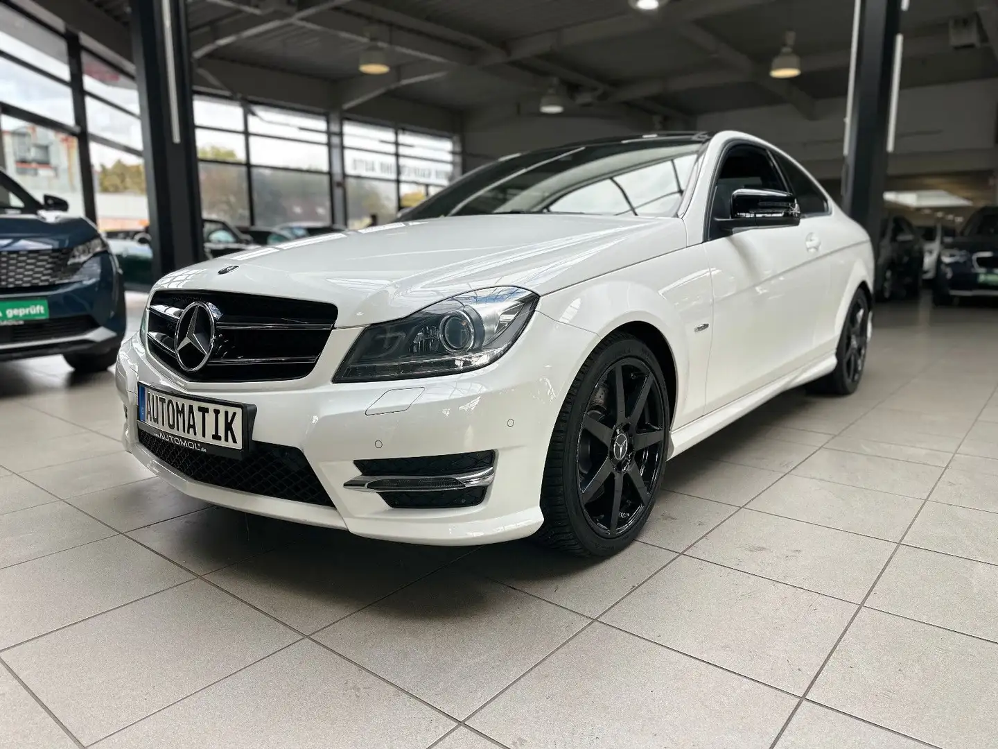 Mercedes-Benz C 250 Coupe CGI, Bluetooth, Navi, SHZ Blanc - 1
