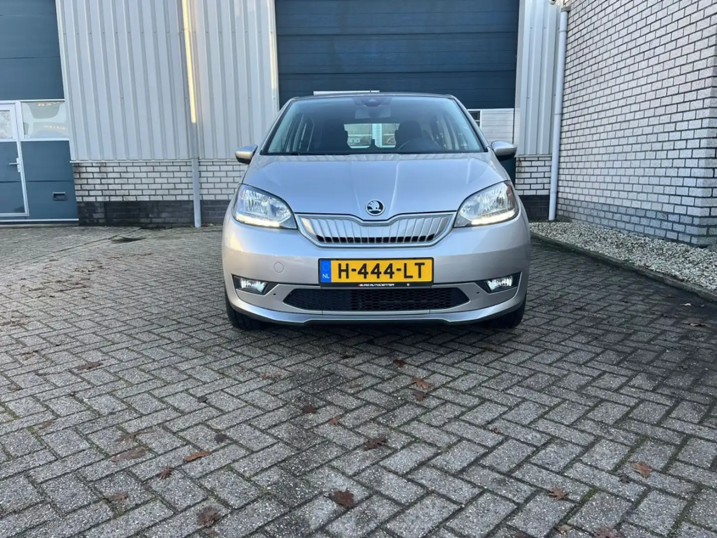 Skoda Citigo e iV-BEV 83pk Style-ECC-Bluetooth-Lane assist Grijs - 2