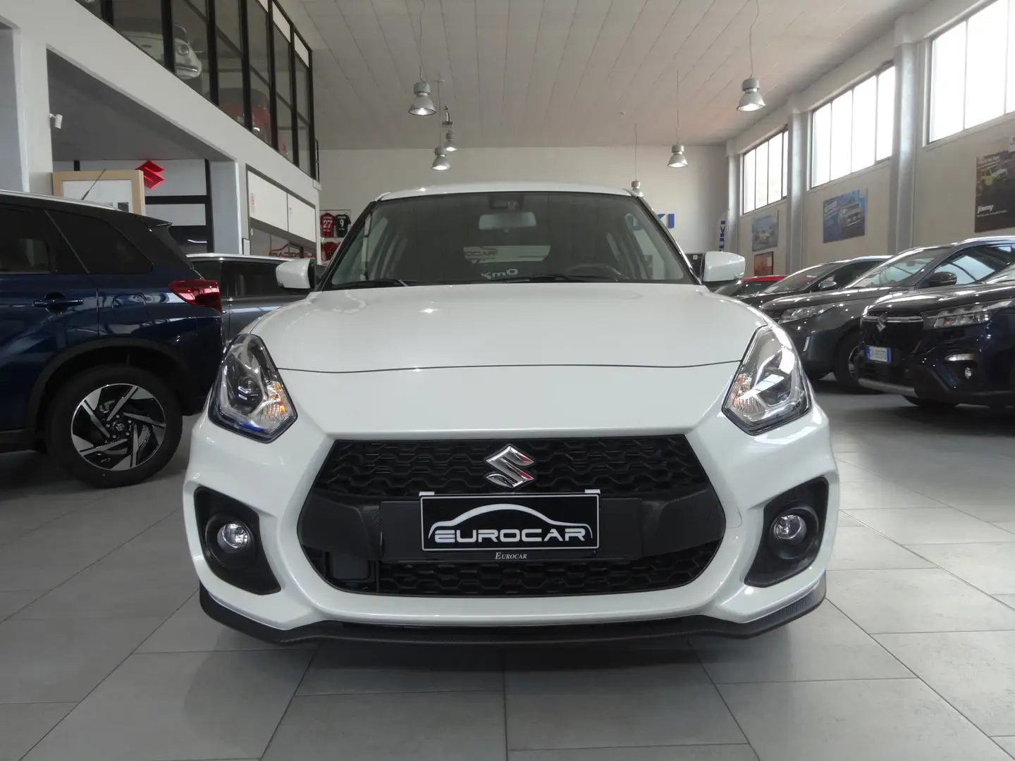 Suzuki Swift 1.4 Hybrid Sport 2wd Blanc - 1