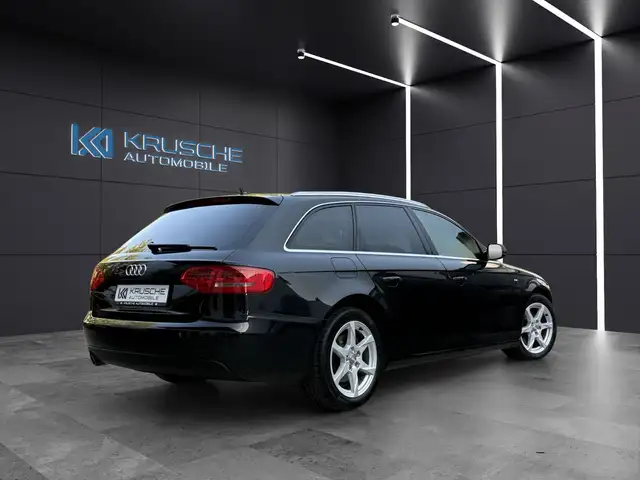 Audi A4 view 5