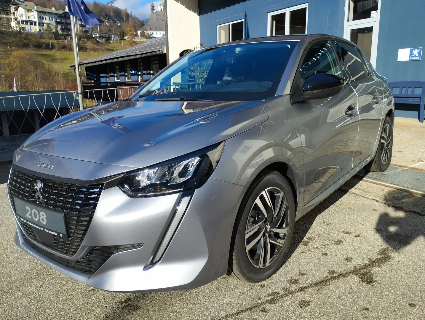 Peugeot 208 PureTech 100 Allure Pack Tageszulassung Silber - 2