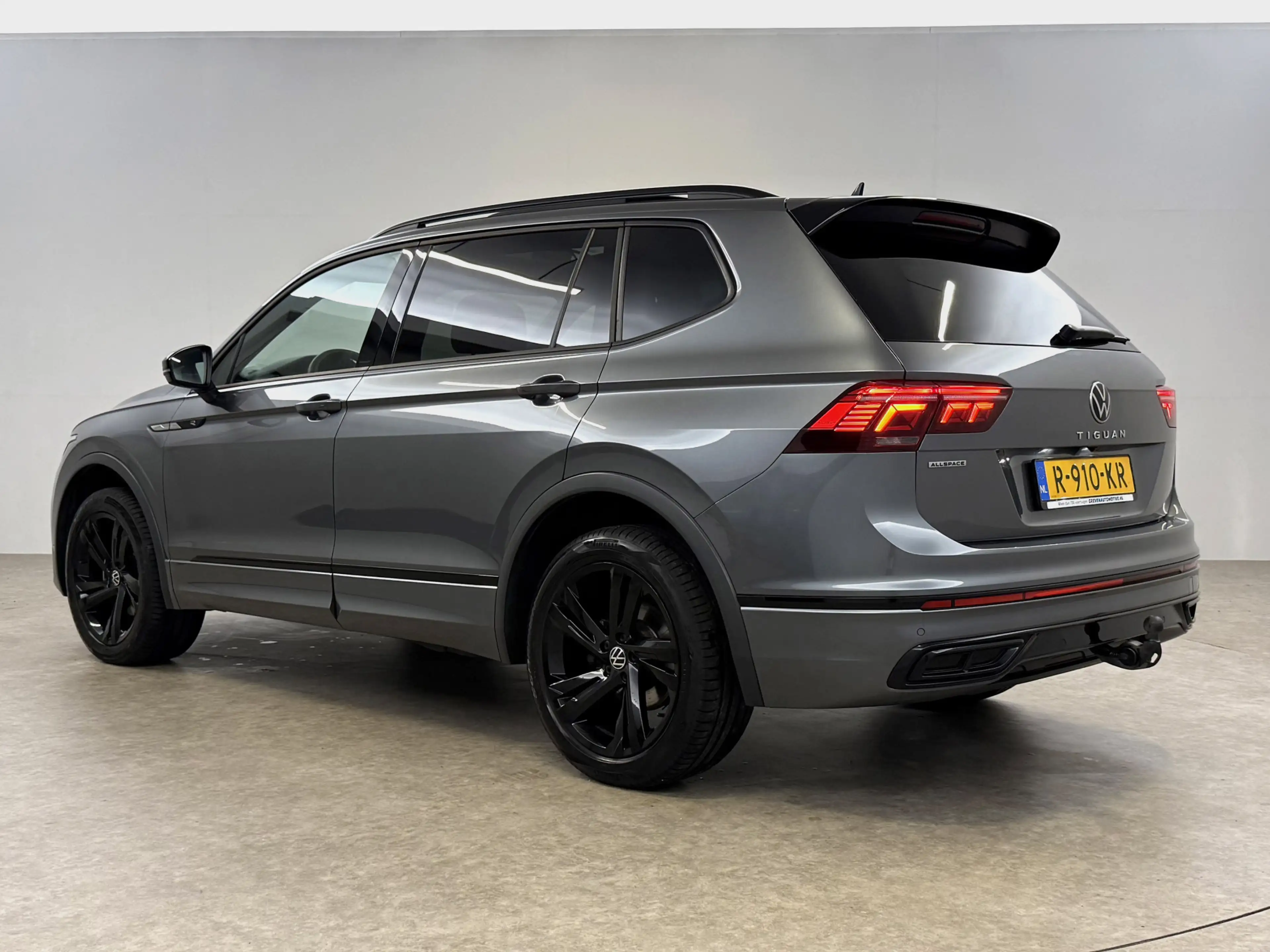 Volkswagen Tiguan Allspace 1.5 TSI R-Line Business+ 7p. | Pano | Camera | Sfe — photo 3