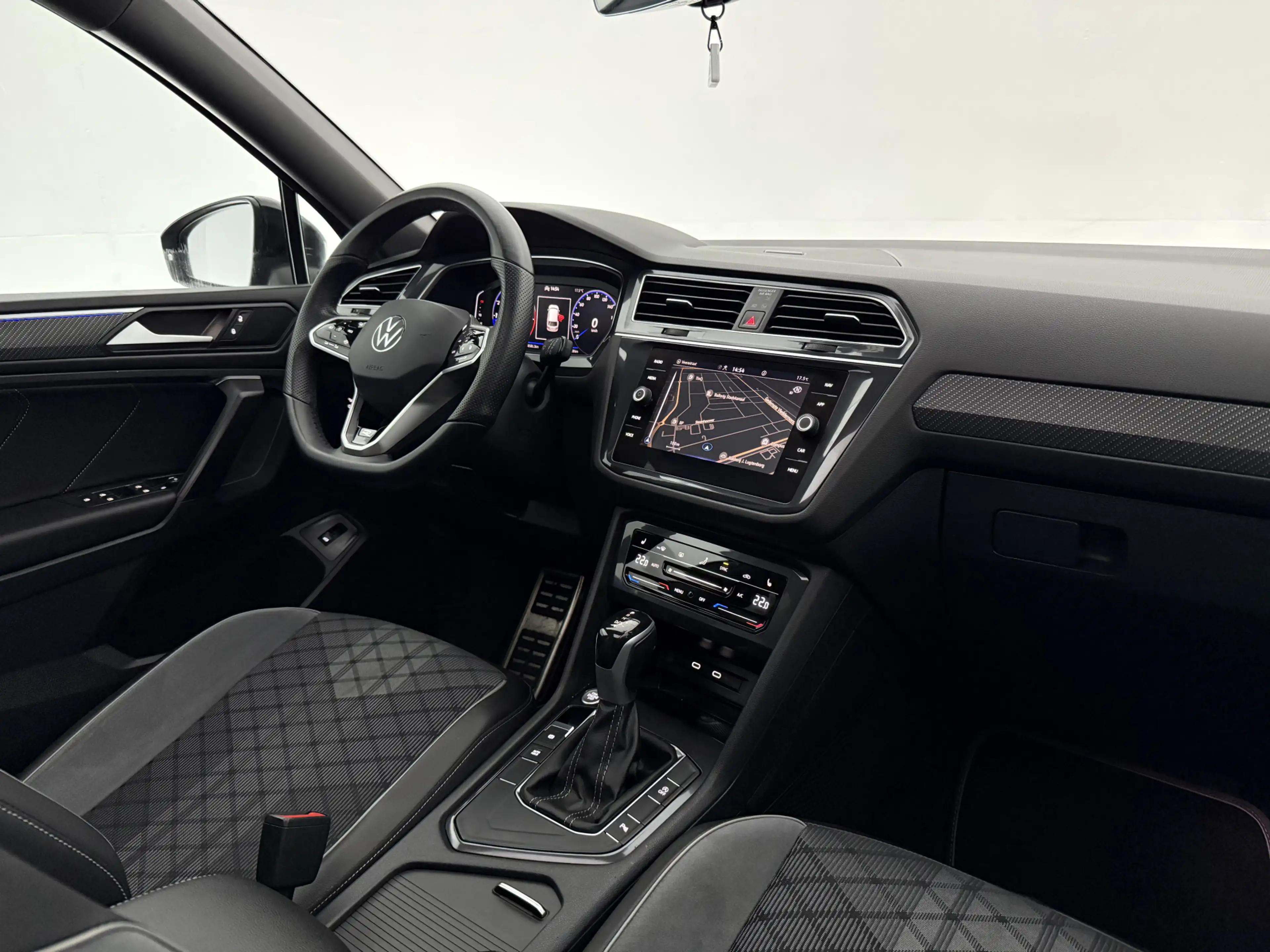 Volkswagen Tiguan Allspace 1.5 TSI R-Line Business+ 7p. | Pano | Camera | Sfe — photo 43