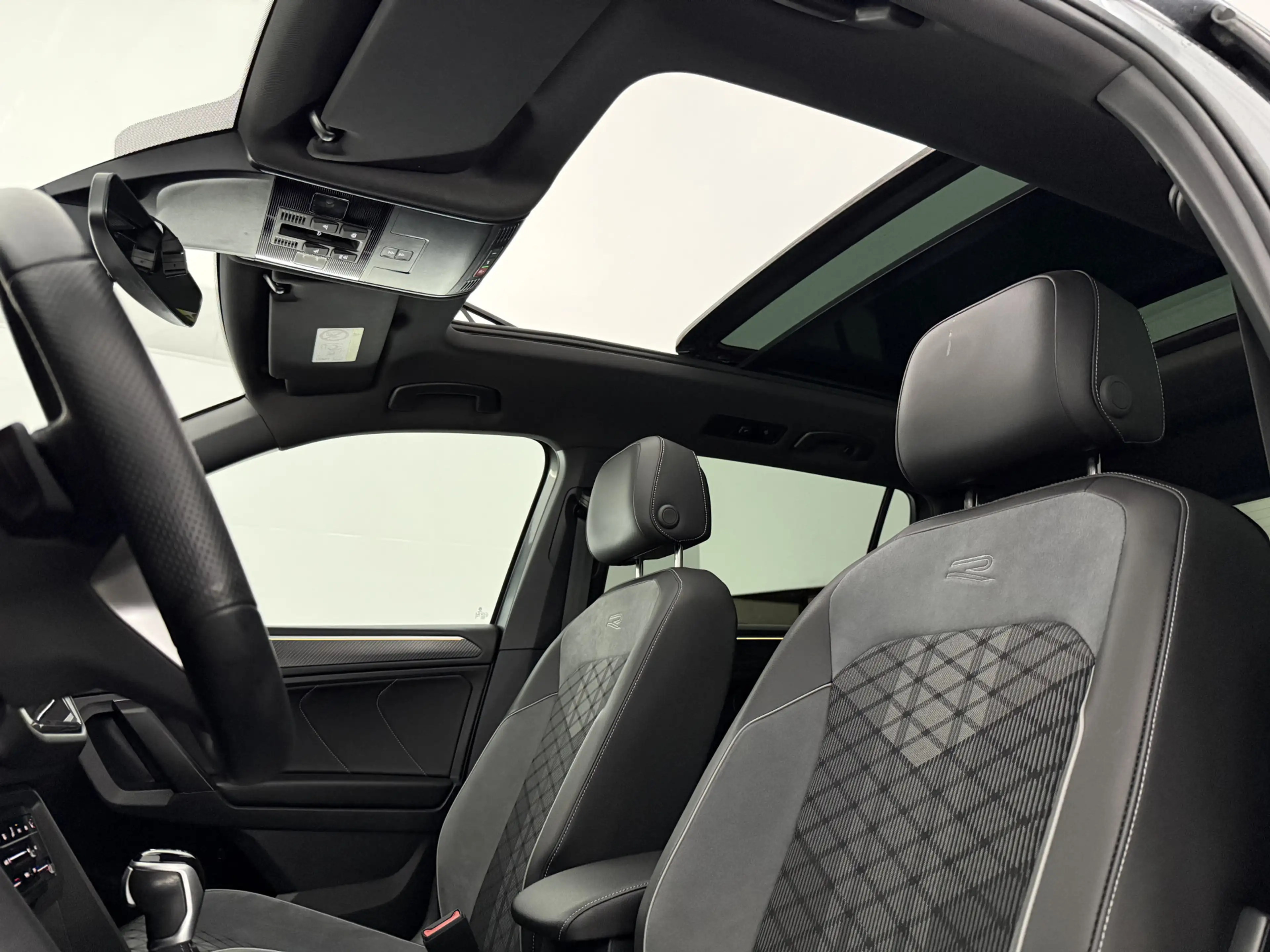 Volkswagen Tiguan Allspace 1.5 TSI R-Line Business+ 7p. | Pano | Camera | Sfe — photo 4