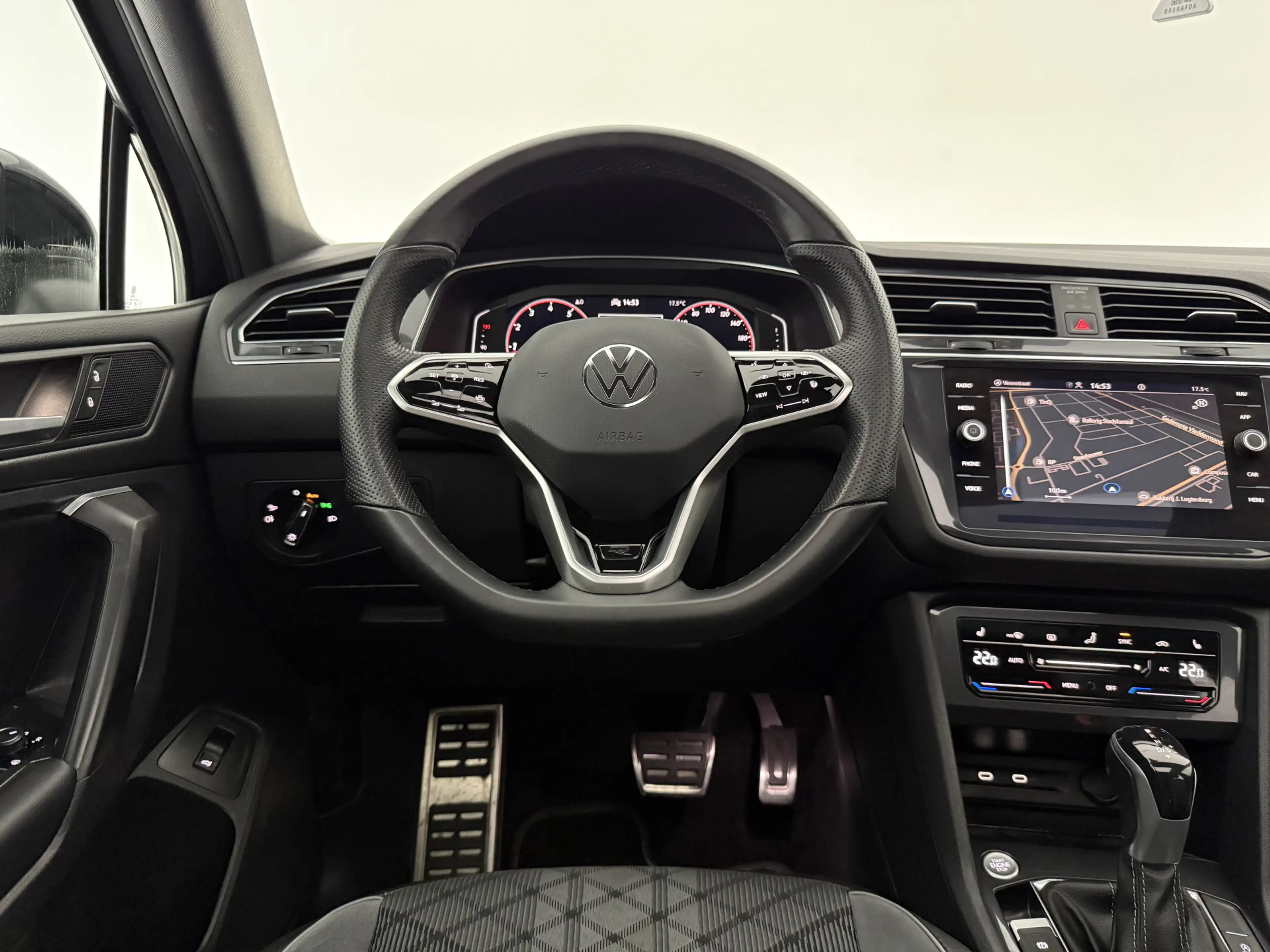 Volkswagen Tiguan Allspace 1.5 TSI R-Line Business+ 7p. | Pano | Camera | Sfe — photo 13