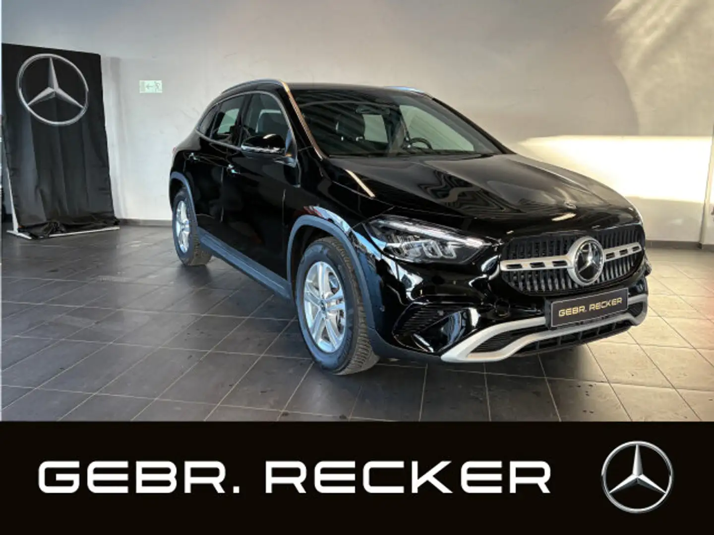 Mercedes-Benz GLA 200 GLA 200 Advanced MBUX NaviPremium LED Kamera DAB Schwarz - 1
