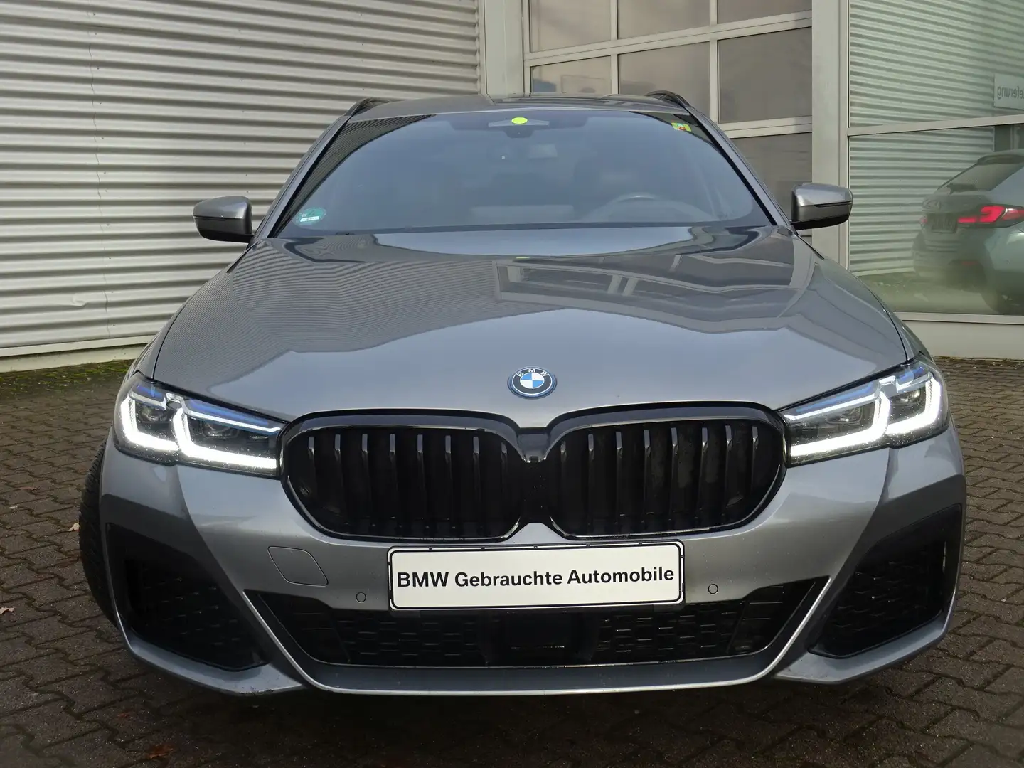 BMW 530 e xDrive Tour. M Sport Laser ACC HuD h/k AHK Grau - 2