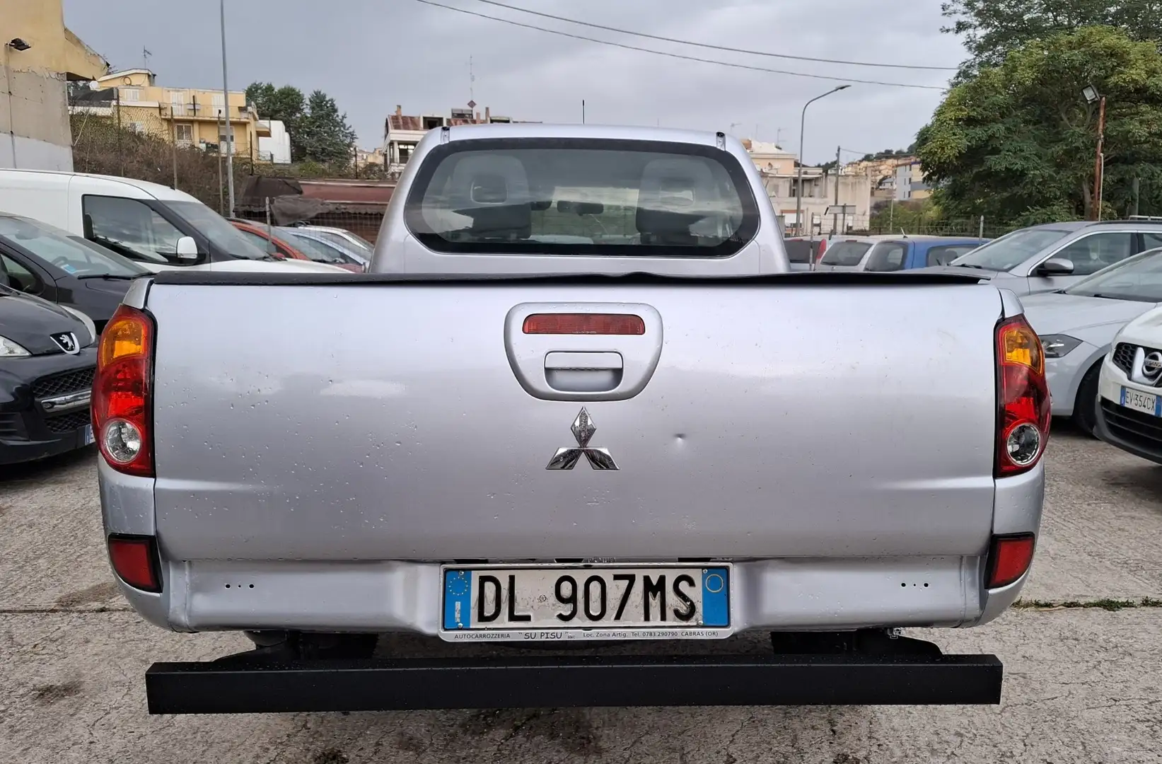 Mitsubishi L200 c.cab 2.5 di-d Invite - 2
