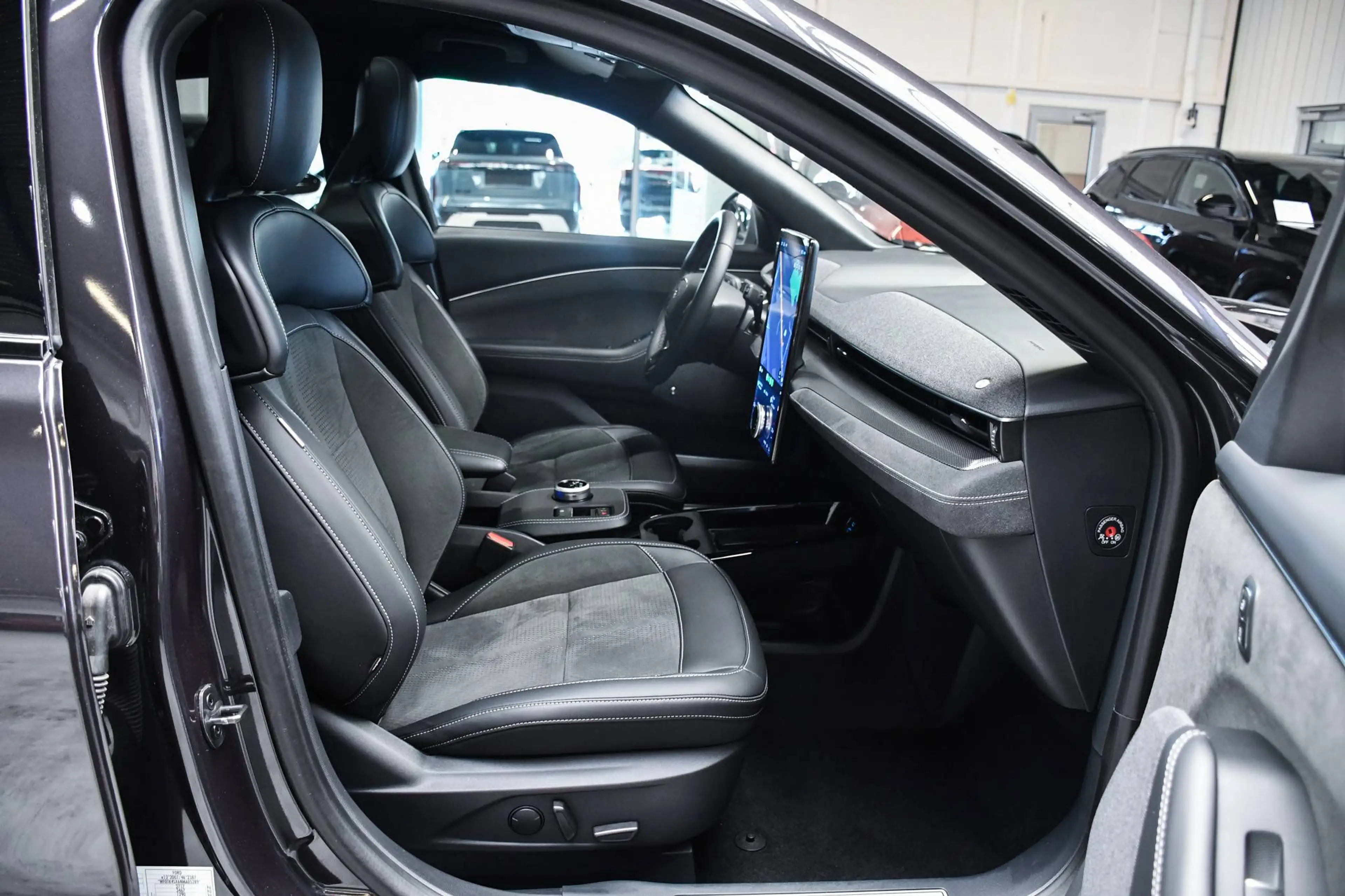 Ford Mustang Mach-E Mustang Mach-E 99 kWh AWD GT Extended Range GT 601PK - NAVIGATIE VIA SMARTLINK / CAMERA / ACC / BLIS — photo 6