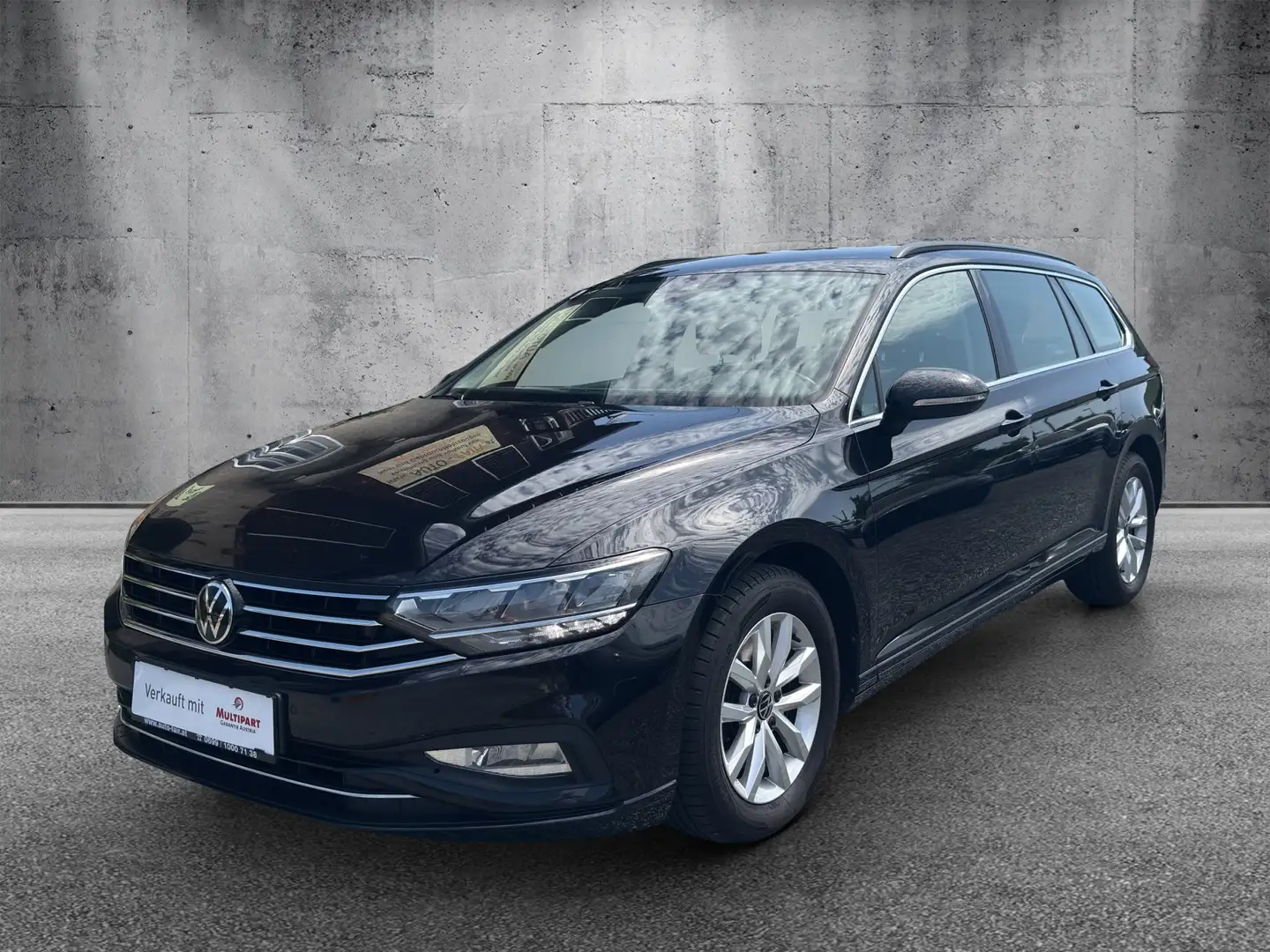 Volkswagen Passat Variant Business 2,0 SCR TDI DSG Noir - 1