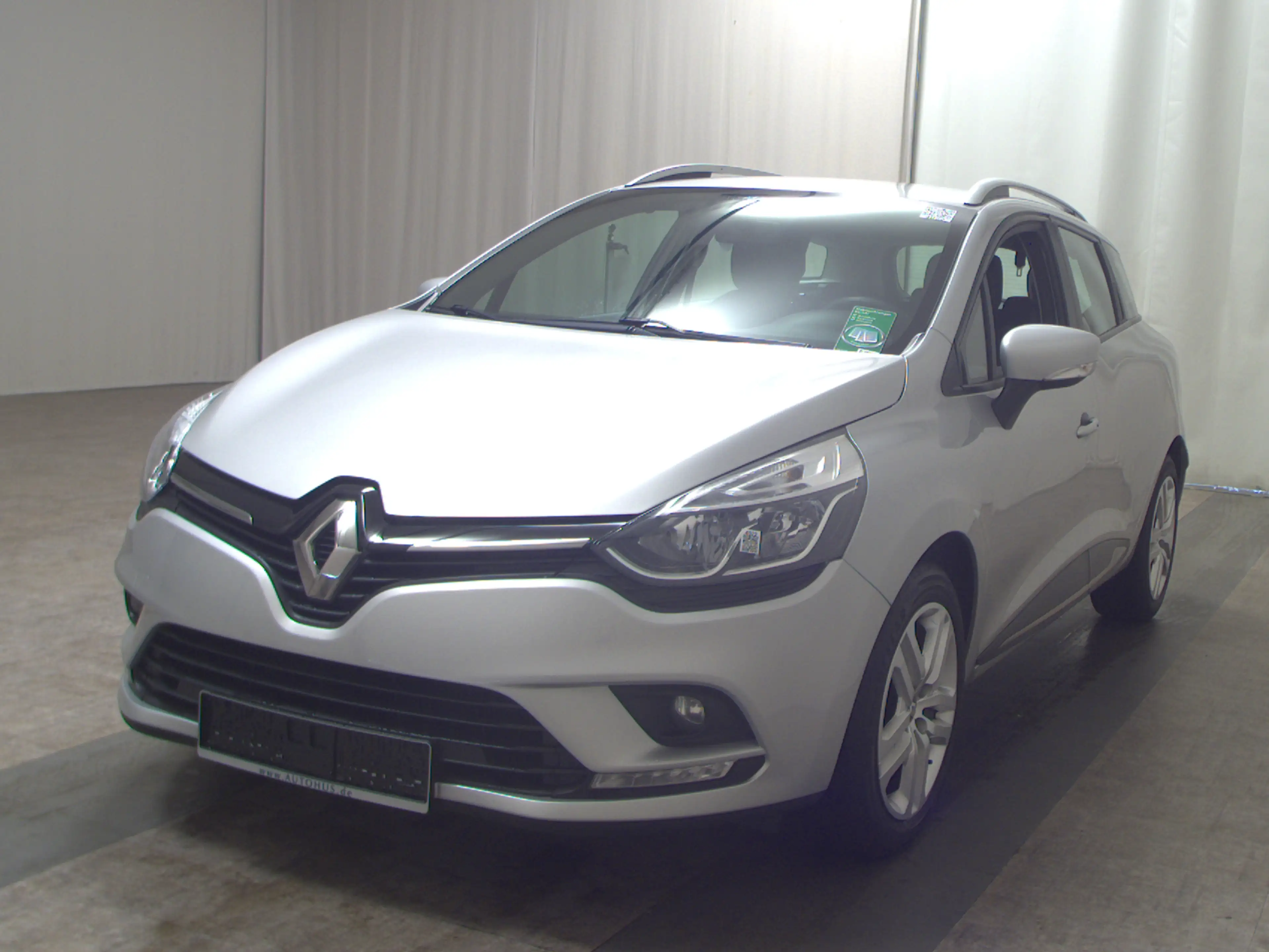 Renault Clio CLIO T-LEDER NAVI KLIMA RADIO TEMPO SHZ Tempomat — photo 2