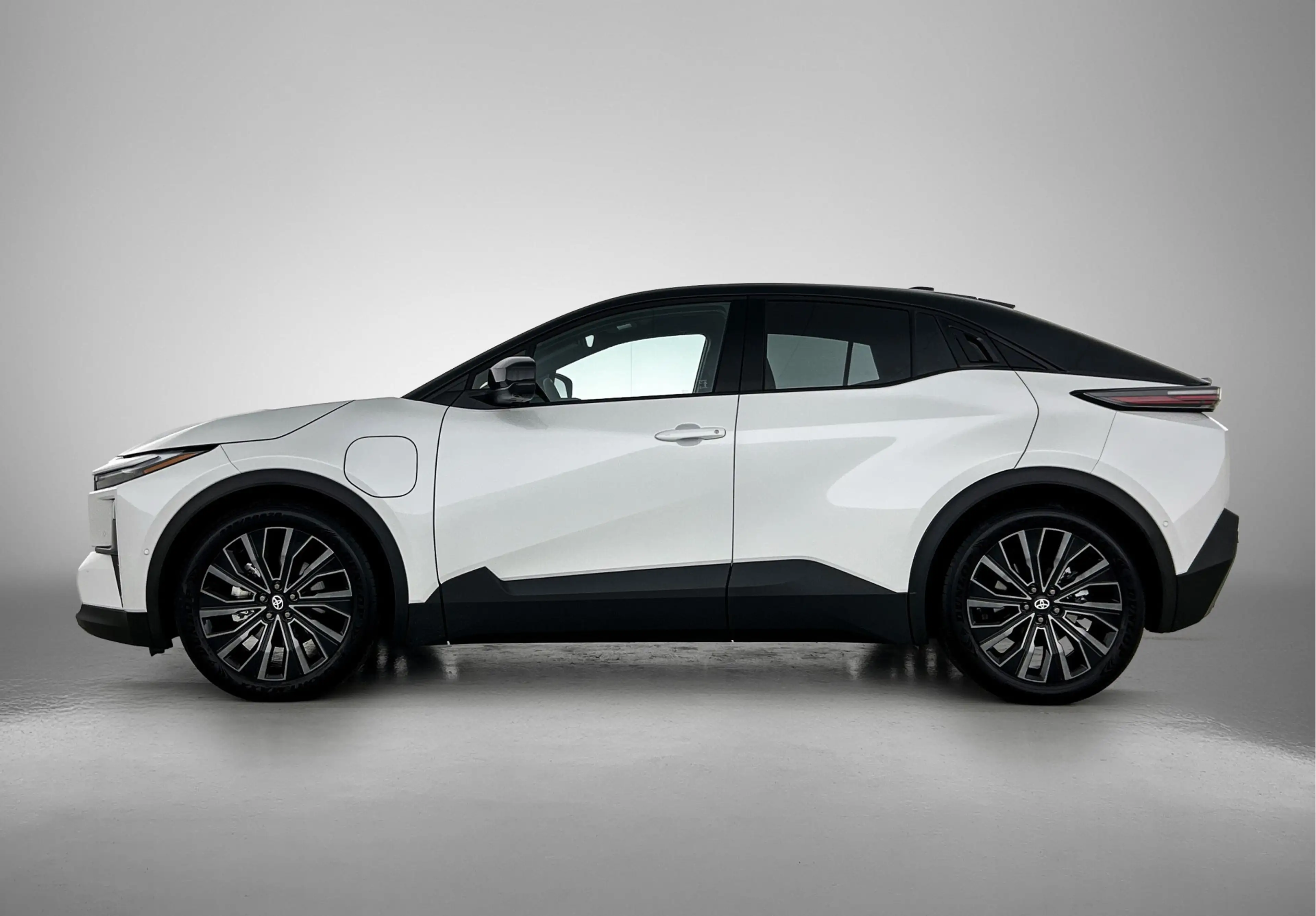 Toyota C-HR+ Executive AWD 77 kWh *EV-Deal* | Stoel en stuurwie — photo 4